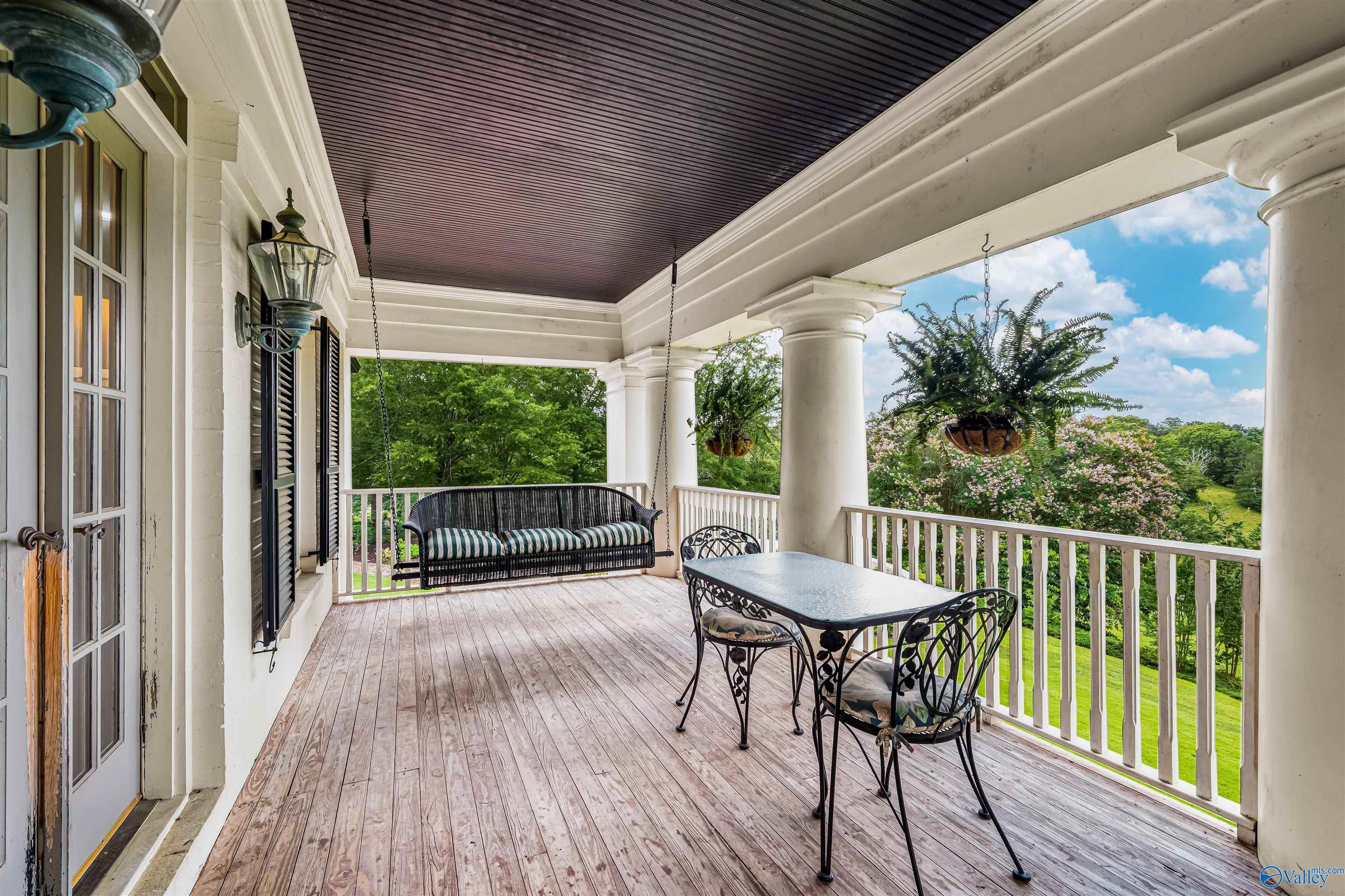 1650 Quail Hollow Road NW