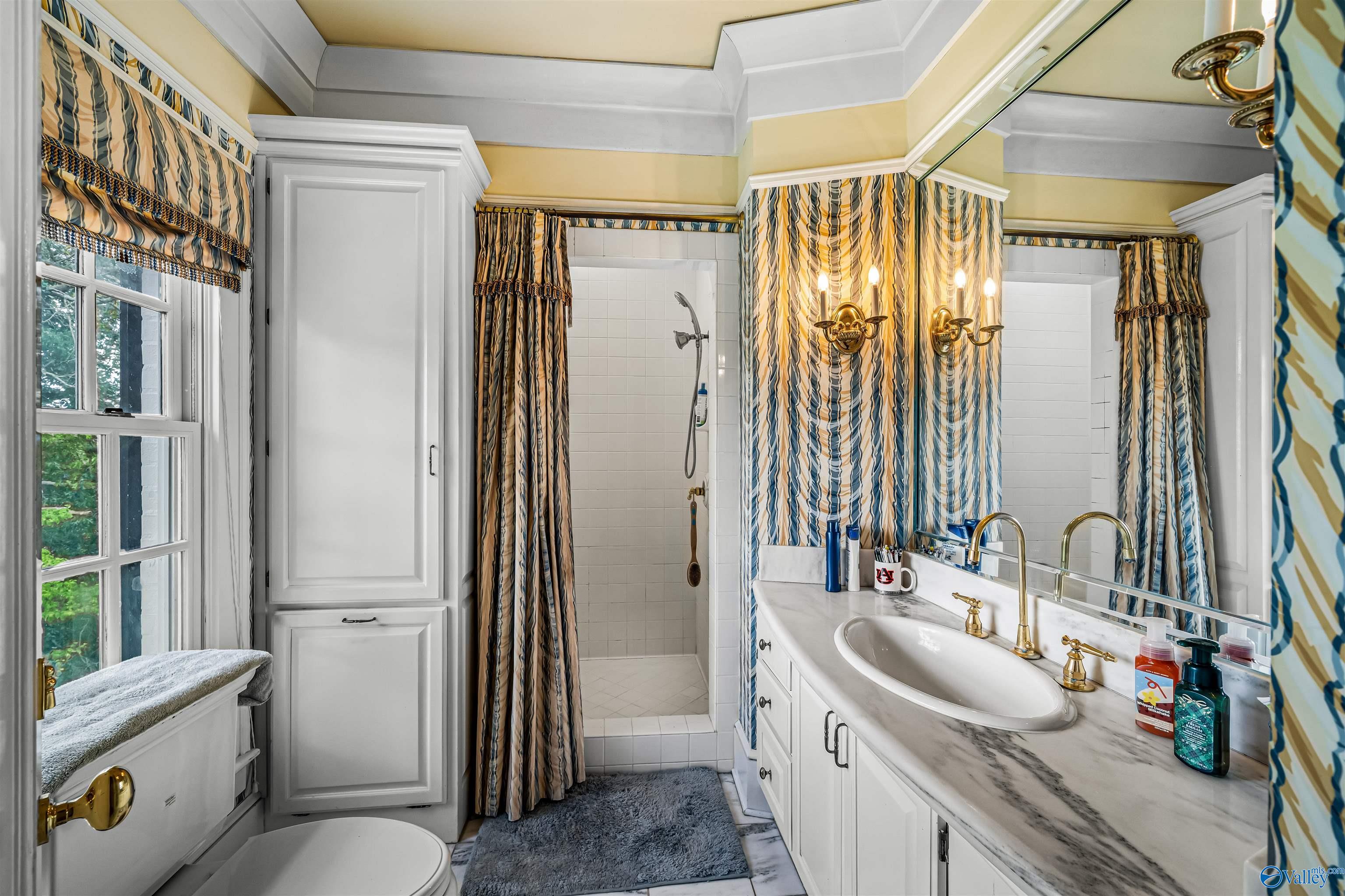 1650 Quail Hollow Road NW