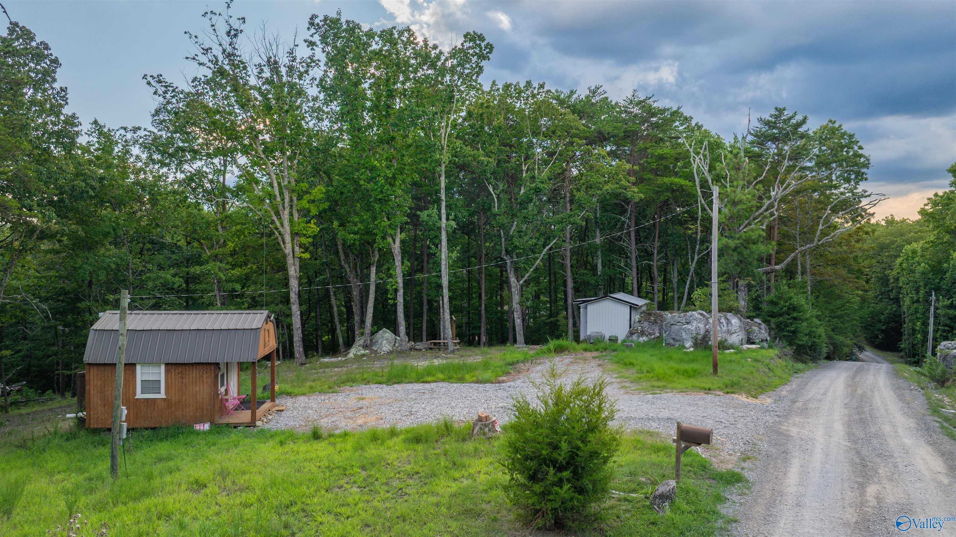 195 County Road 844