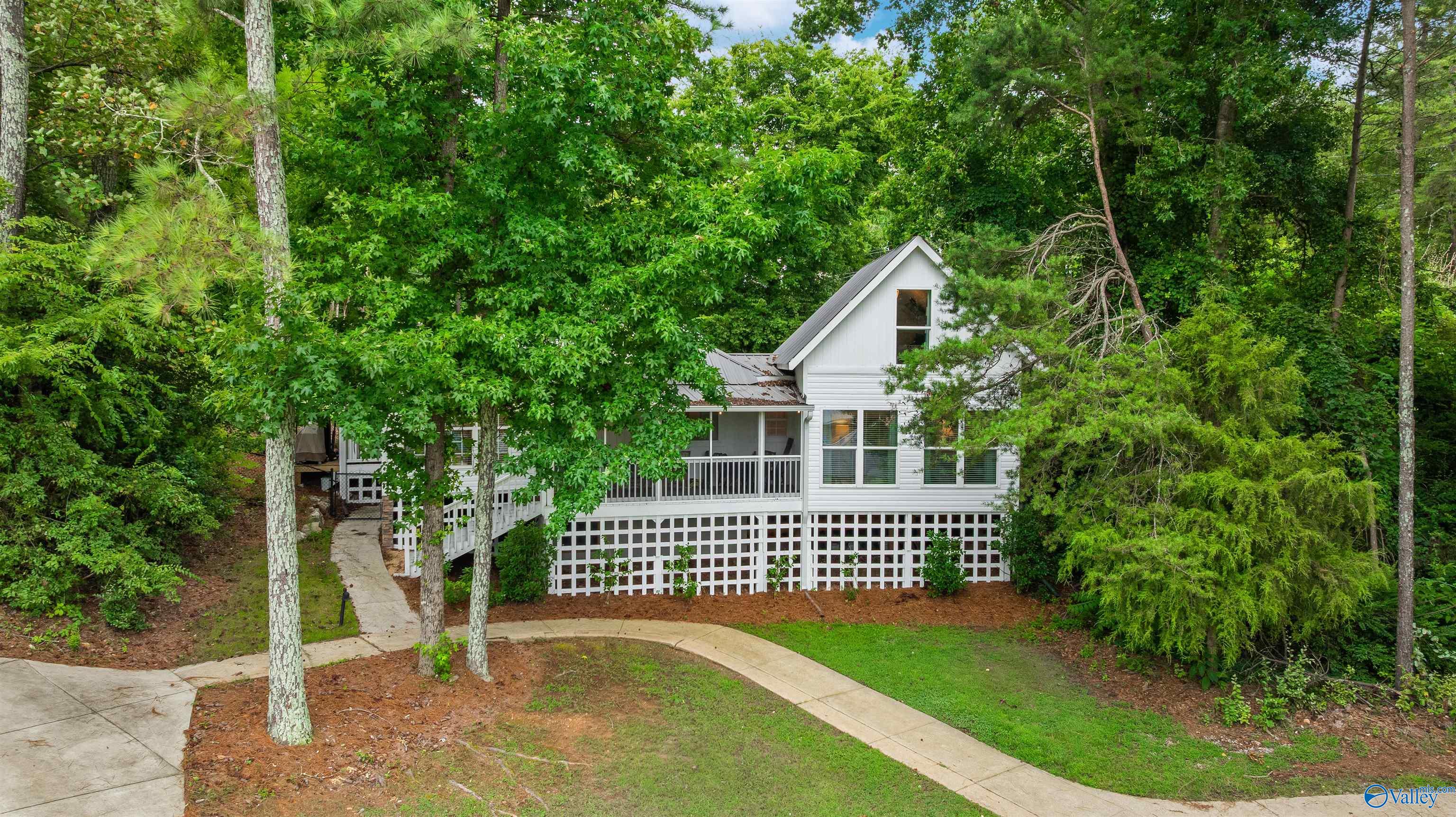 62 County Road 596