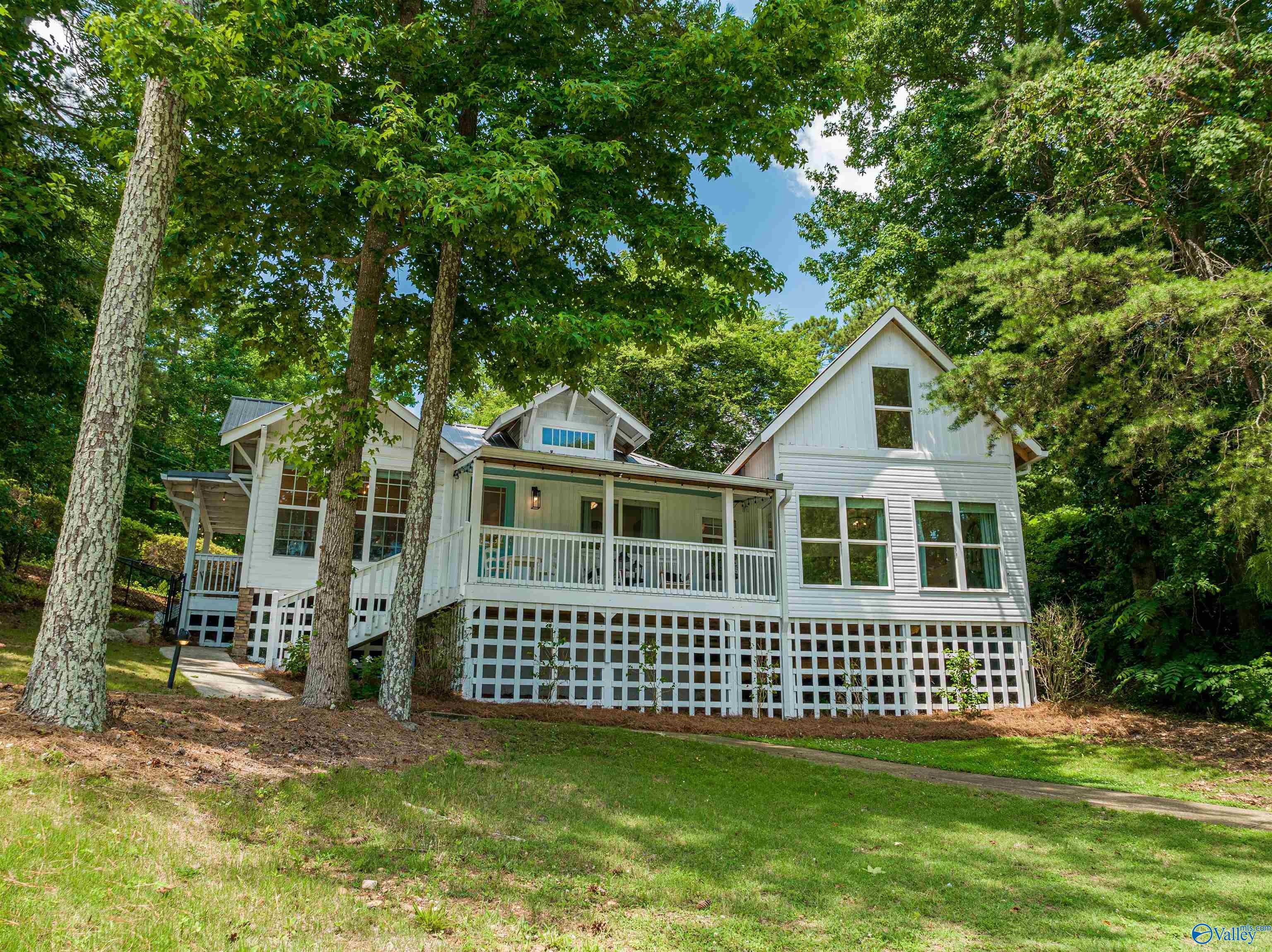 62 County Road 596