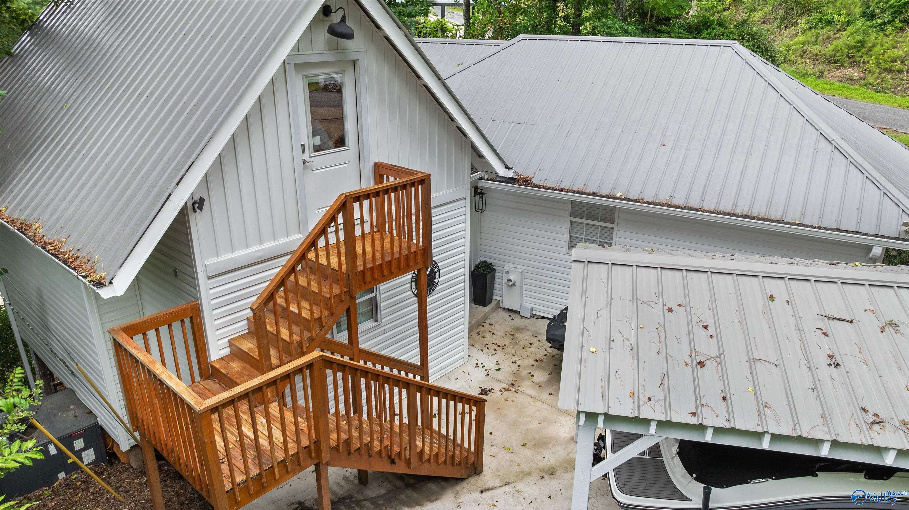 62 County Road 596