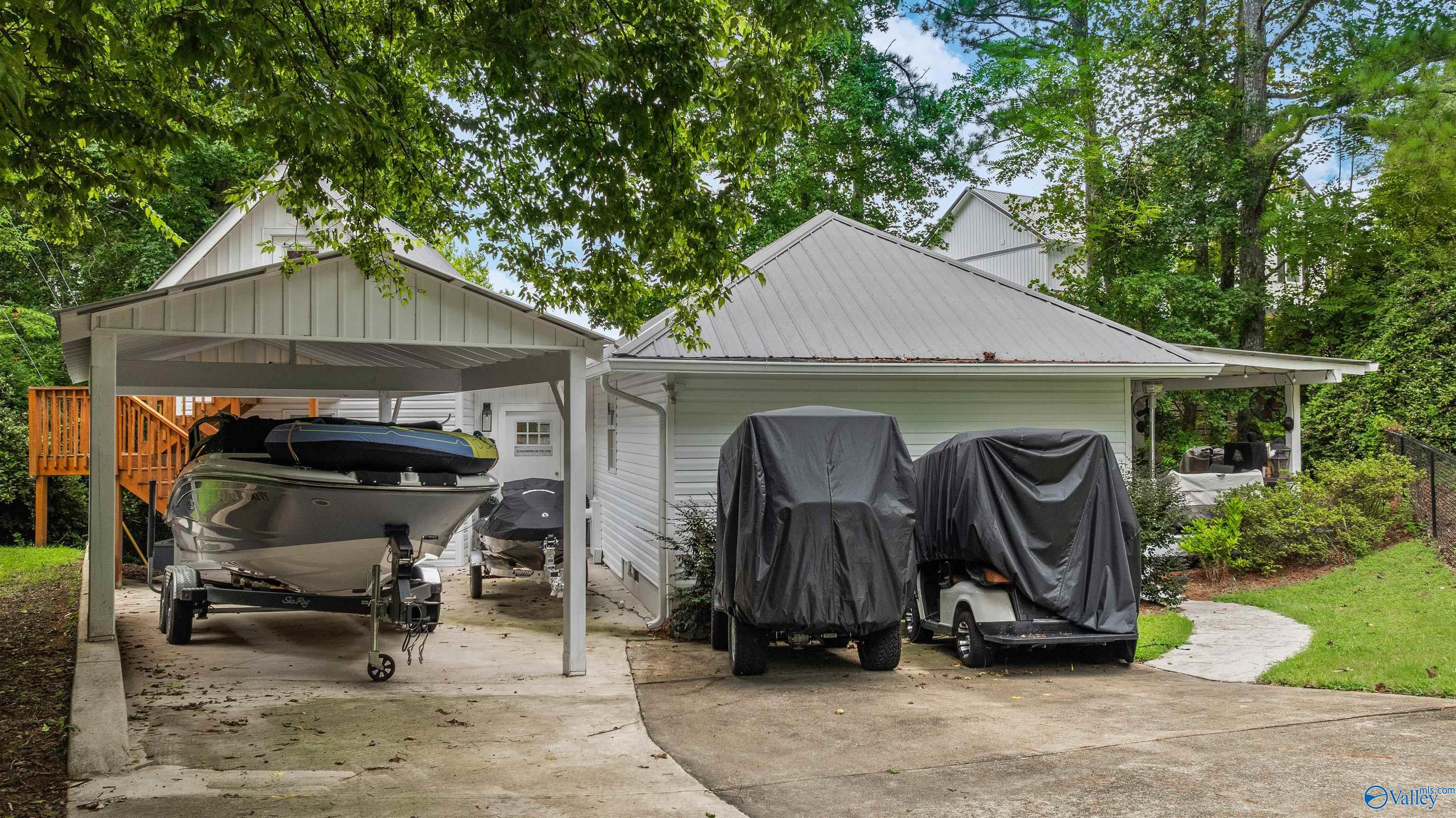 62 County Road 596
