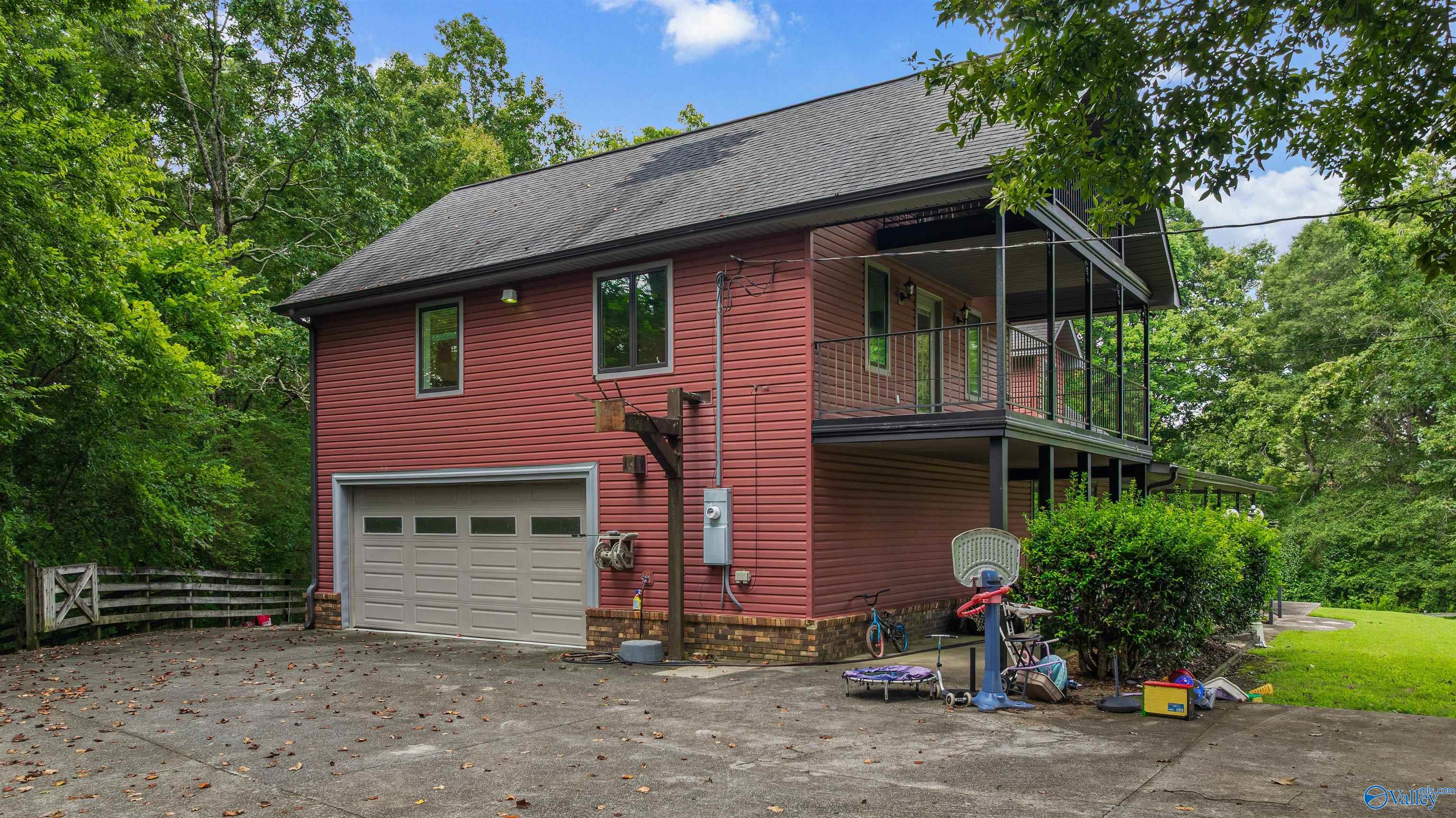 413 County Road 240