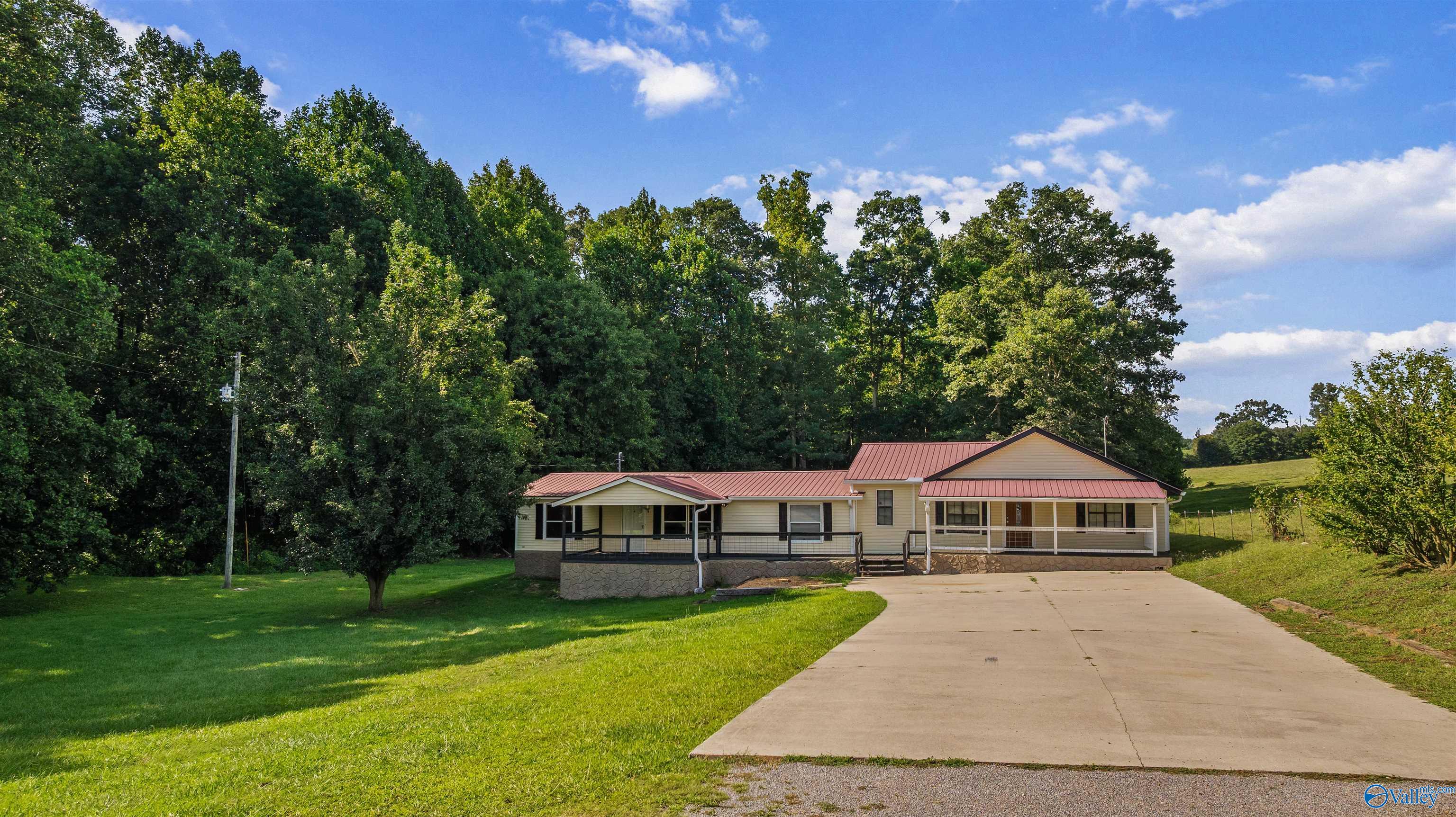 780 County Road 134