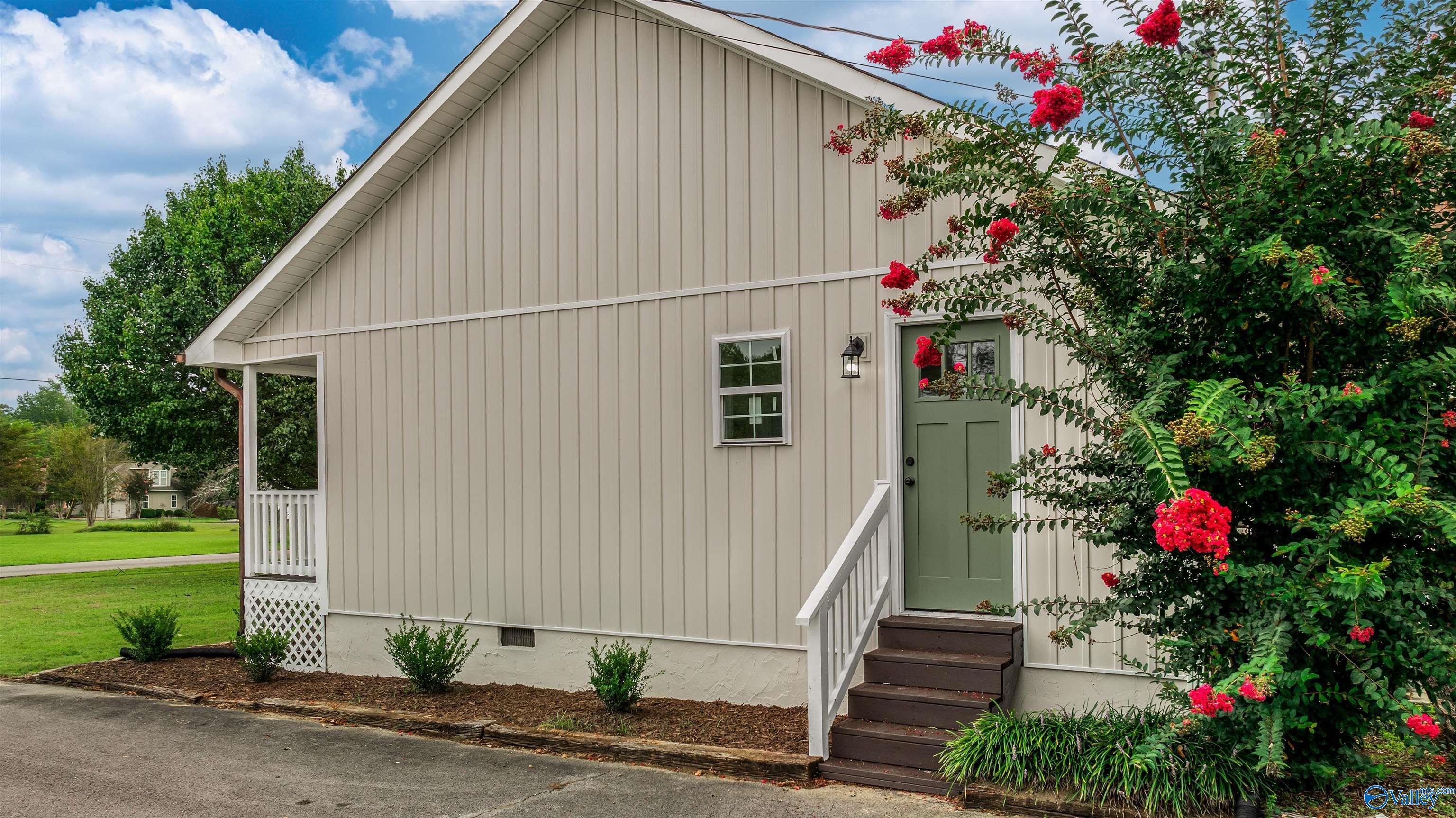 106 Rosewood Lane
