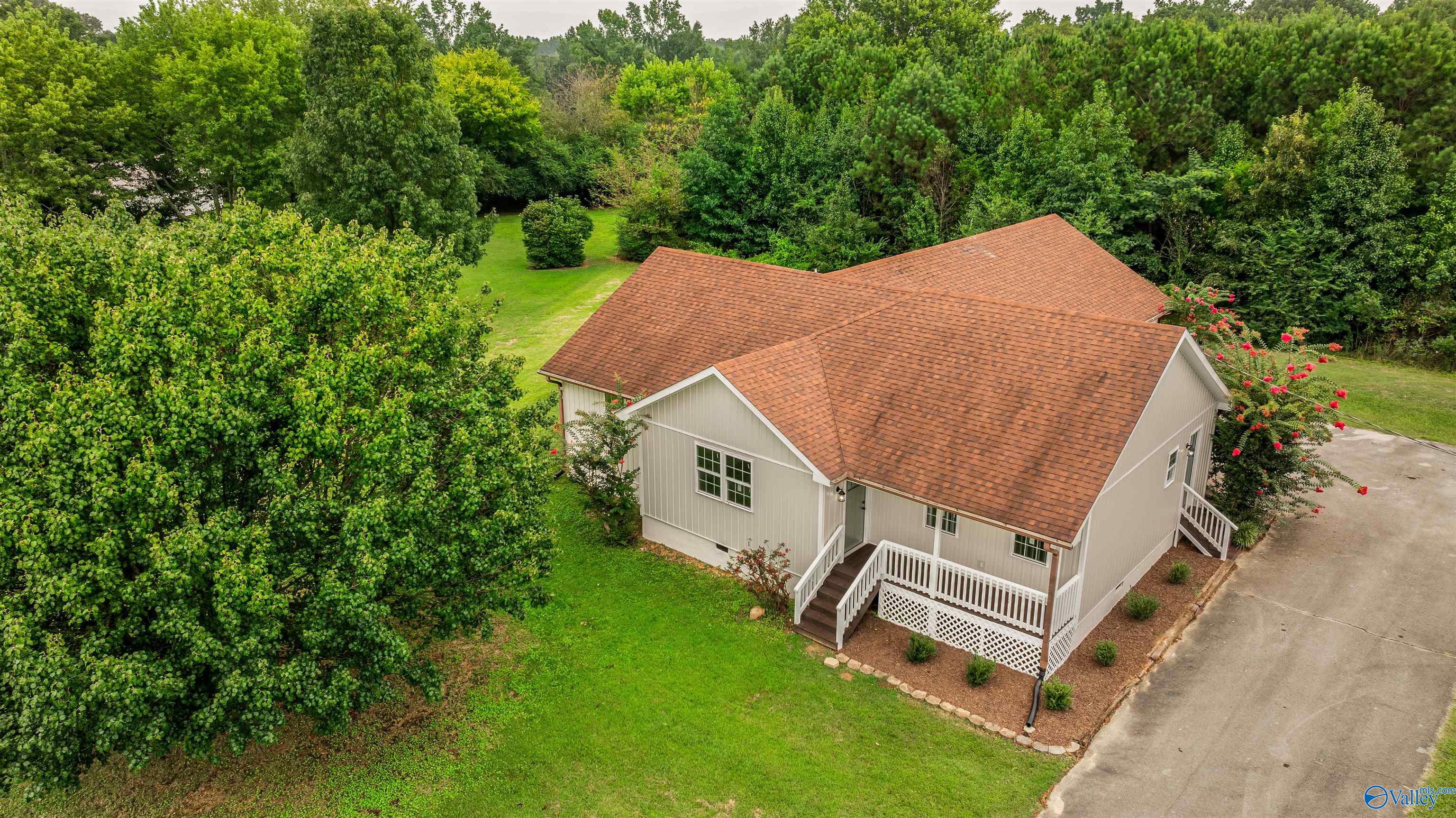 106 Rosewood Lane