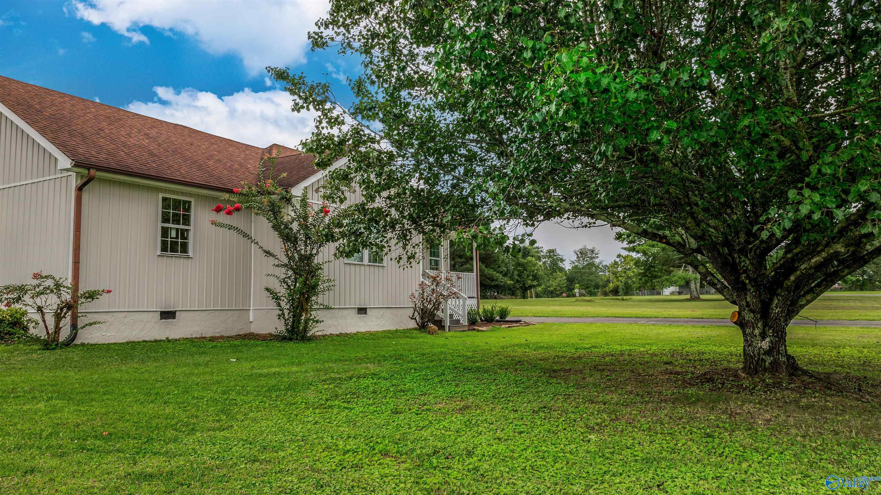 106 Rosewood Lane