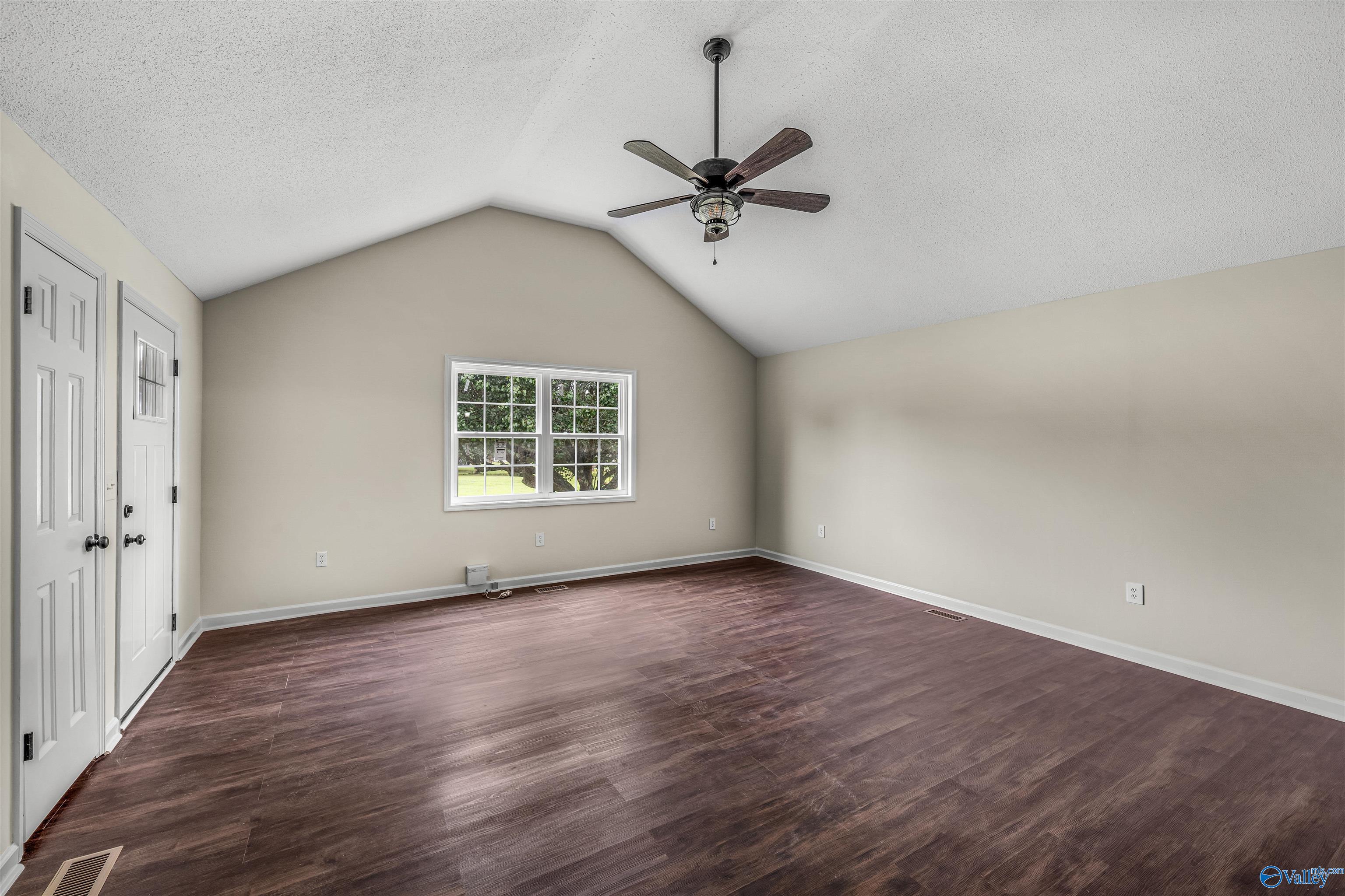 106 Rosewood Lane
