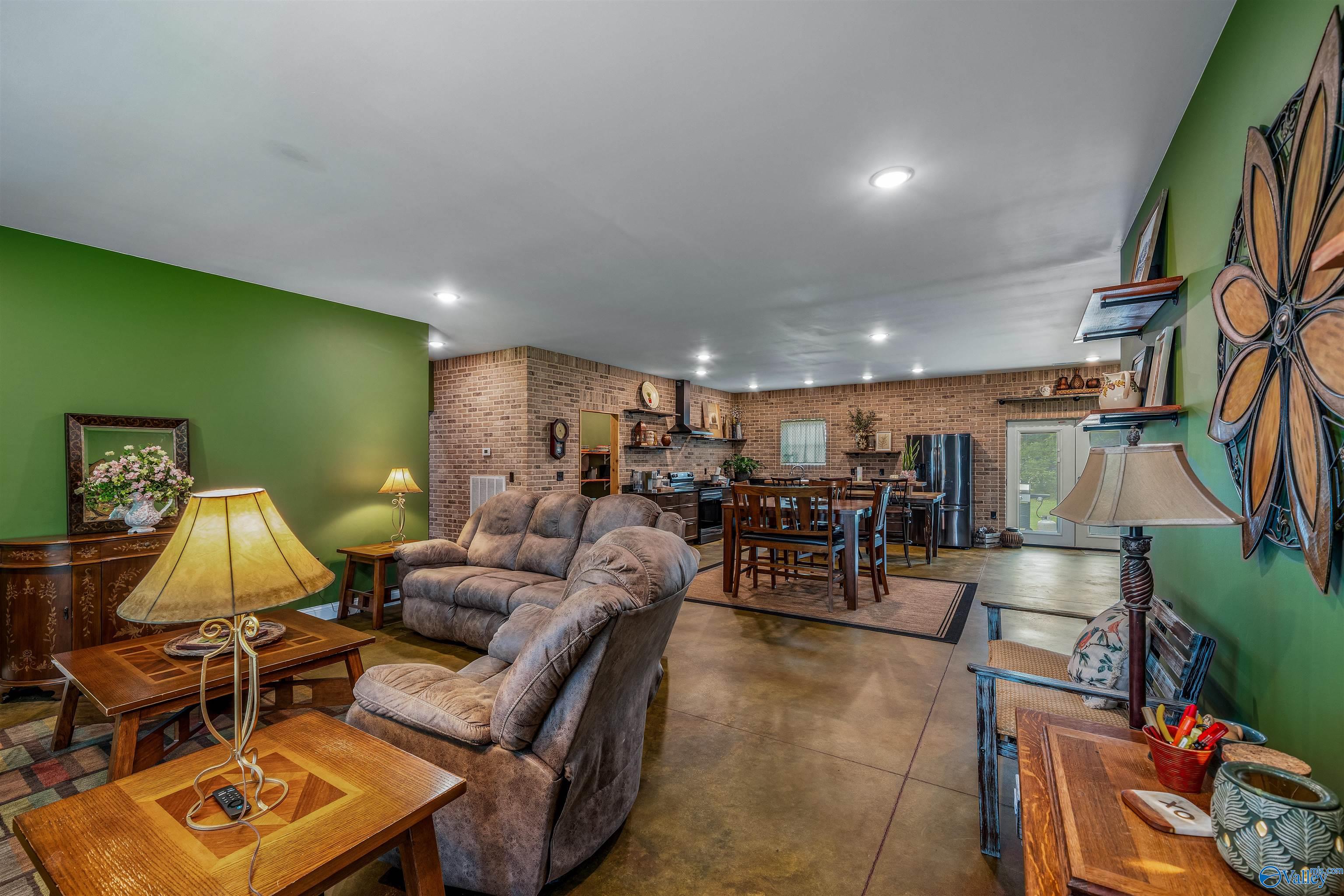 251 Morgan Lane