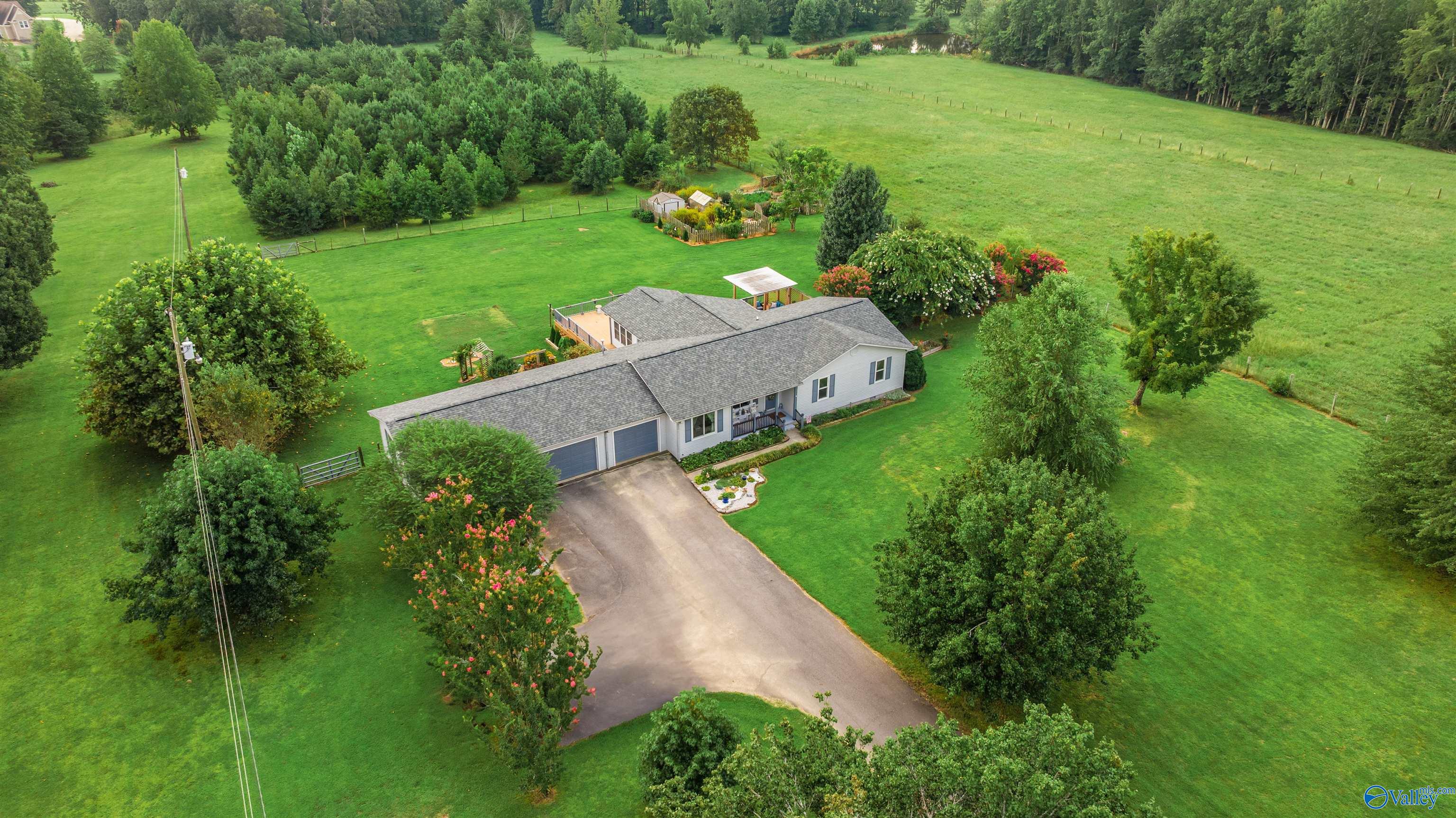1921 Dogtown Road SE