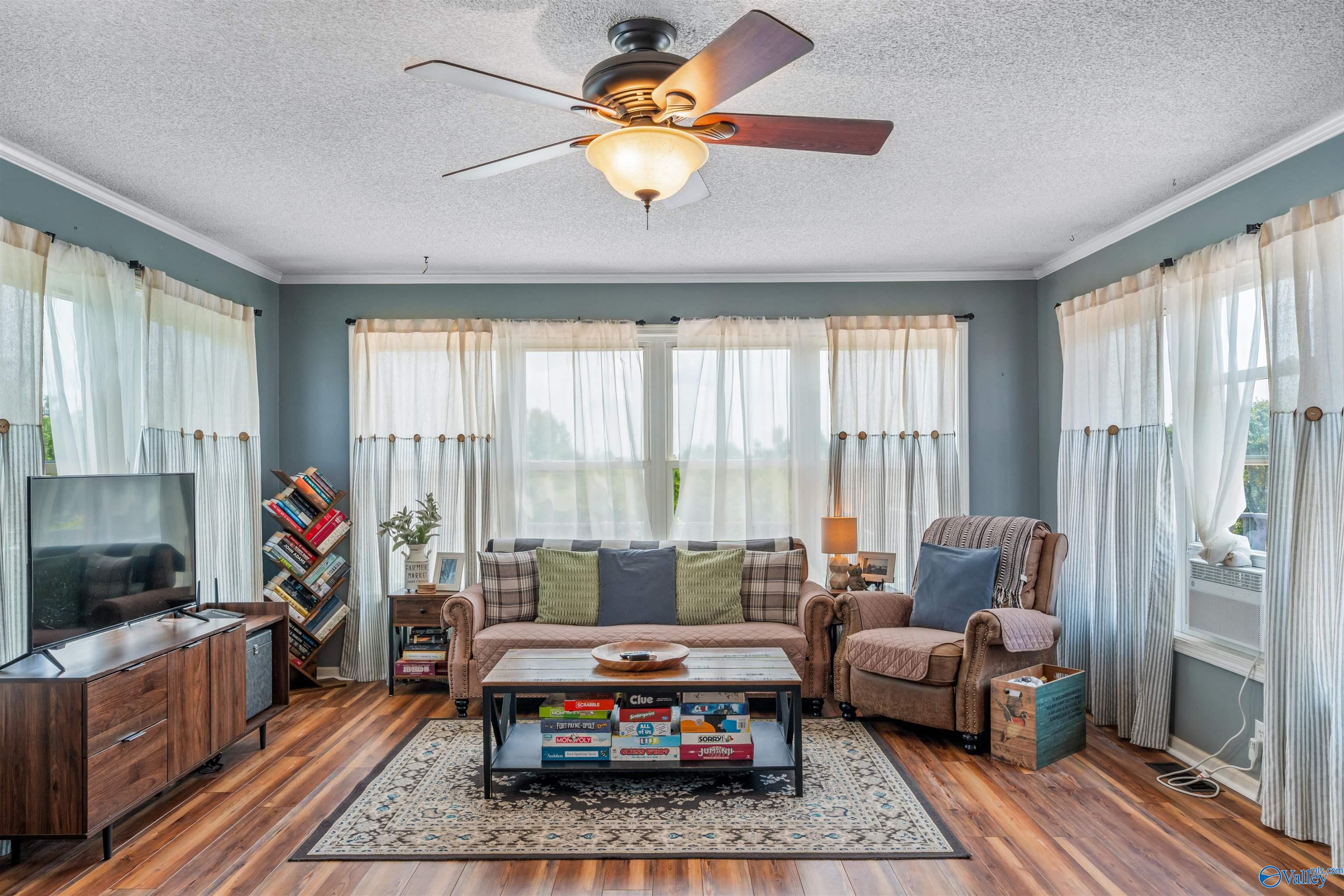 1921 Dogtown Road SE