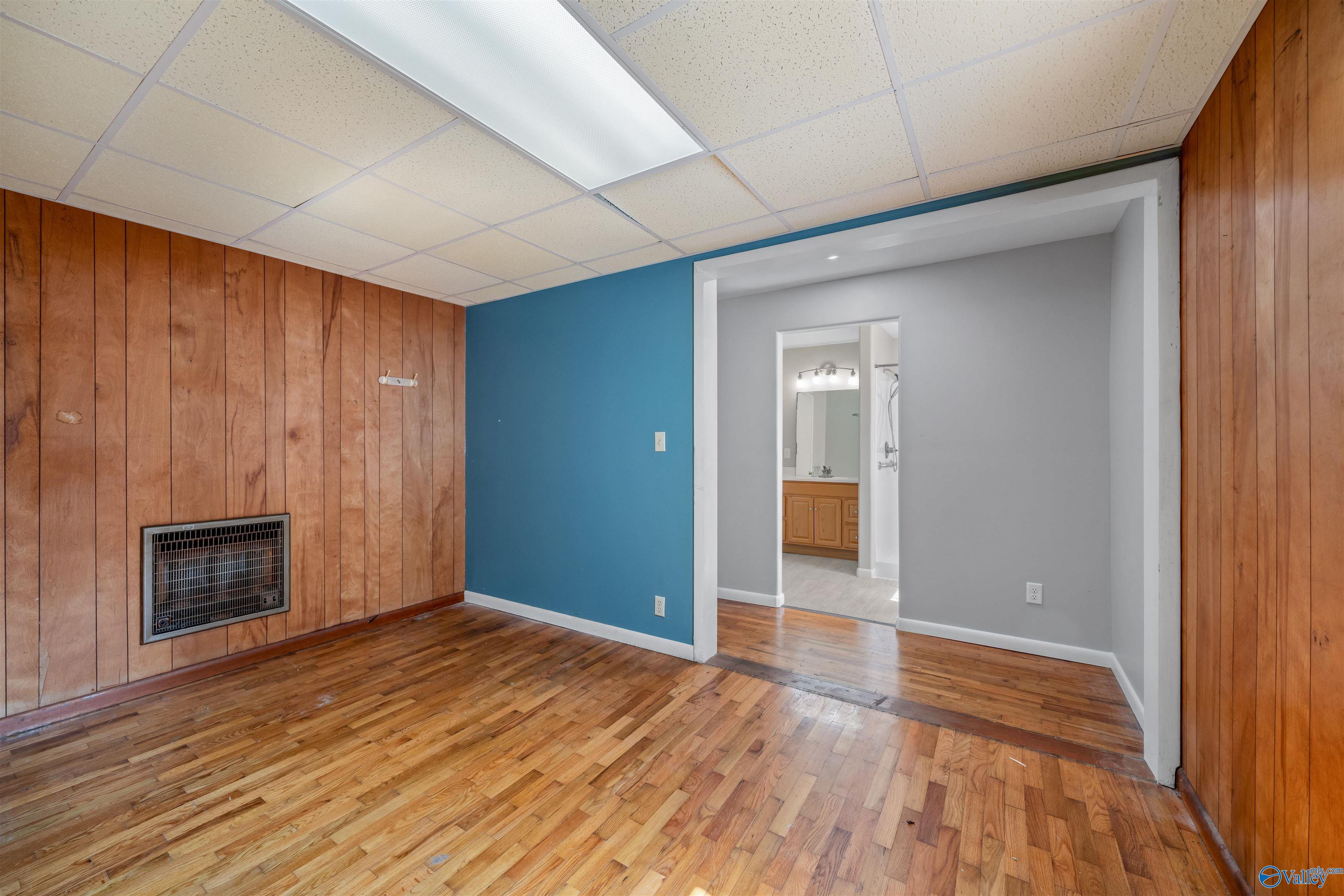 305 Sanders Avenue SE