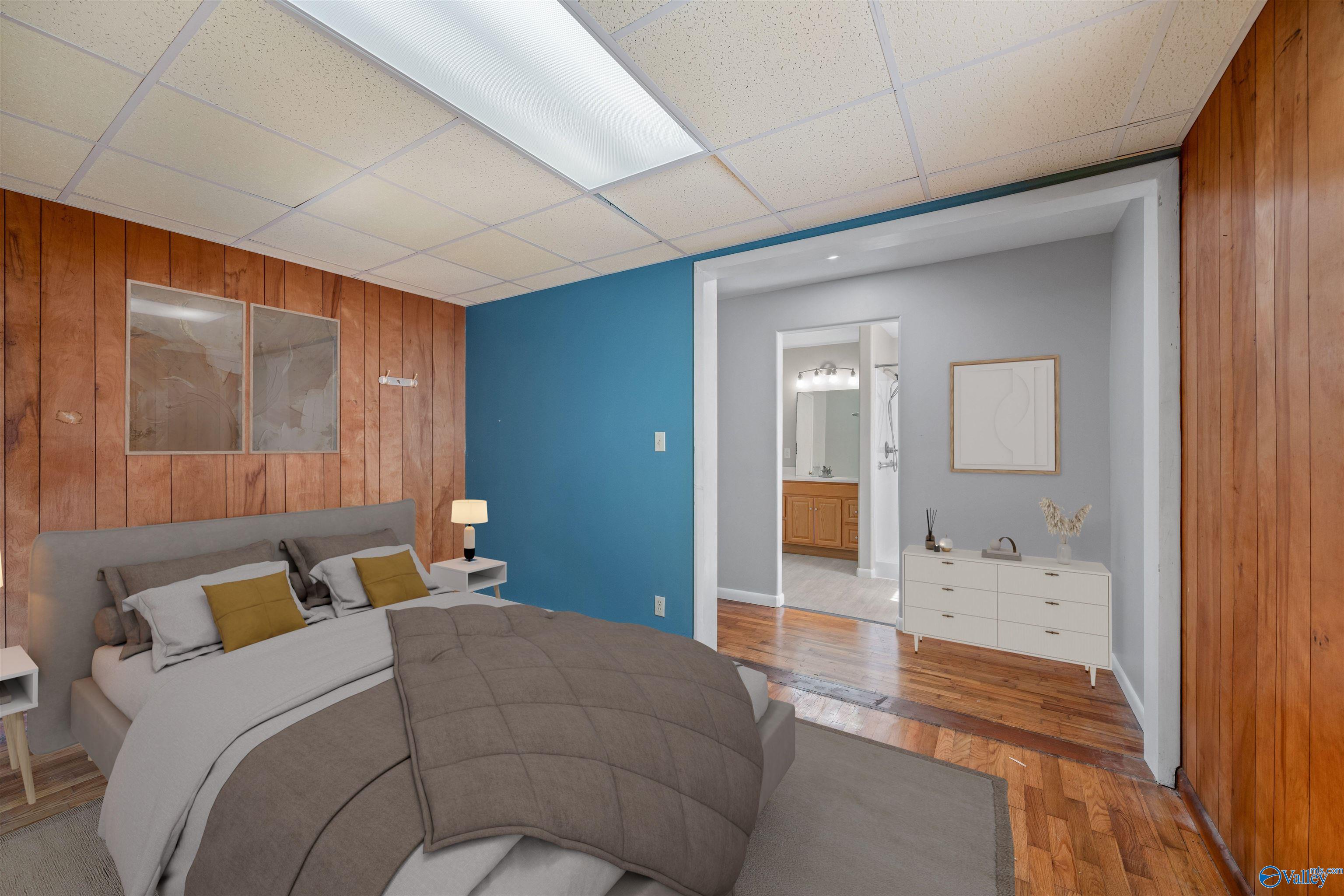 305 Sanders Avenue SE