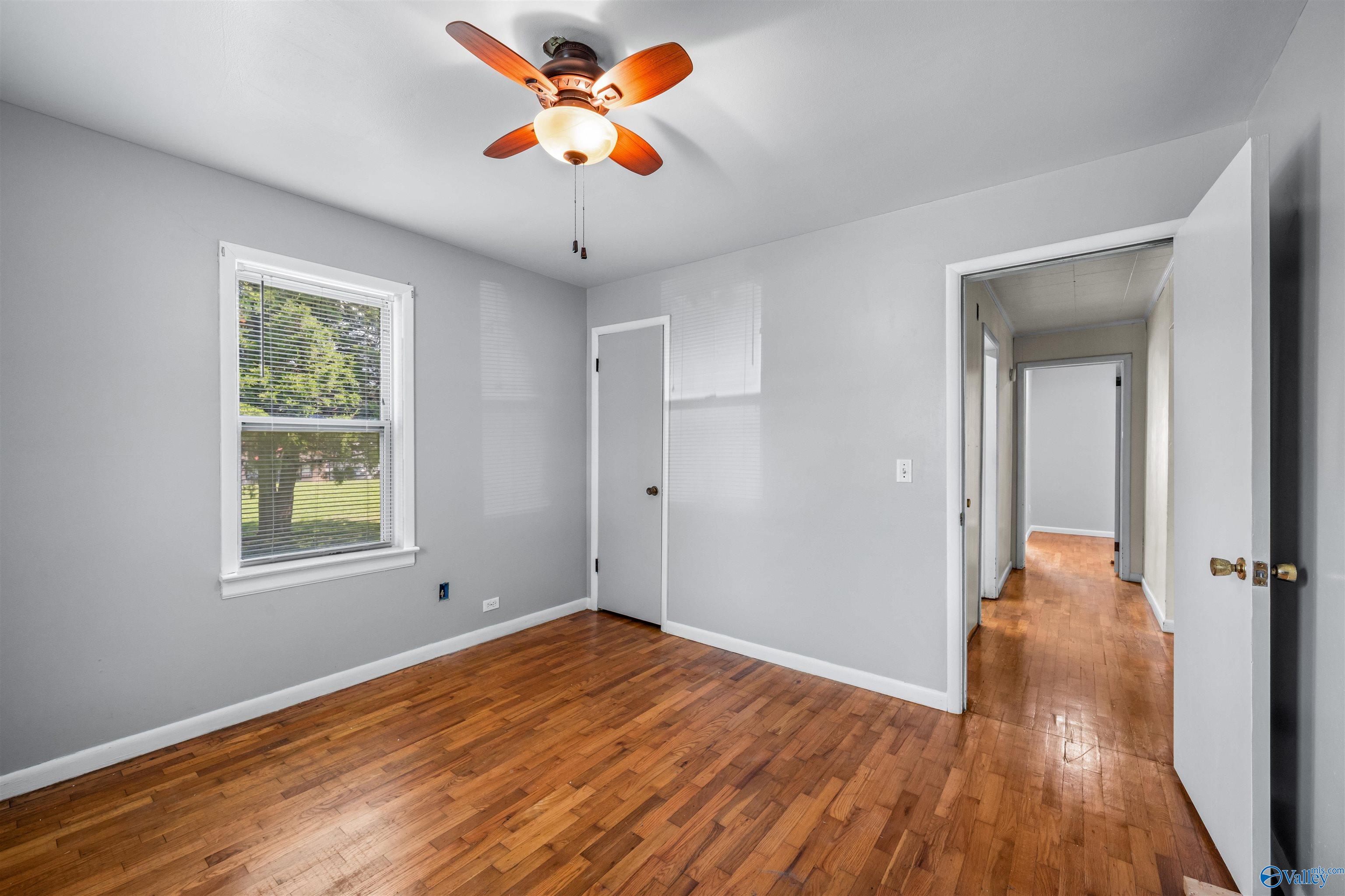 305 Sanders Avenue SE