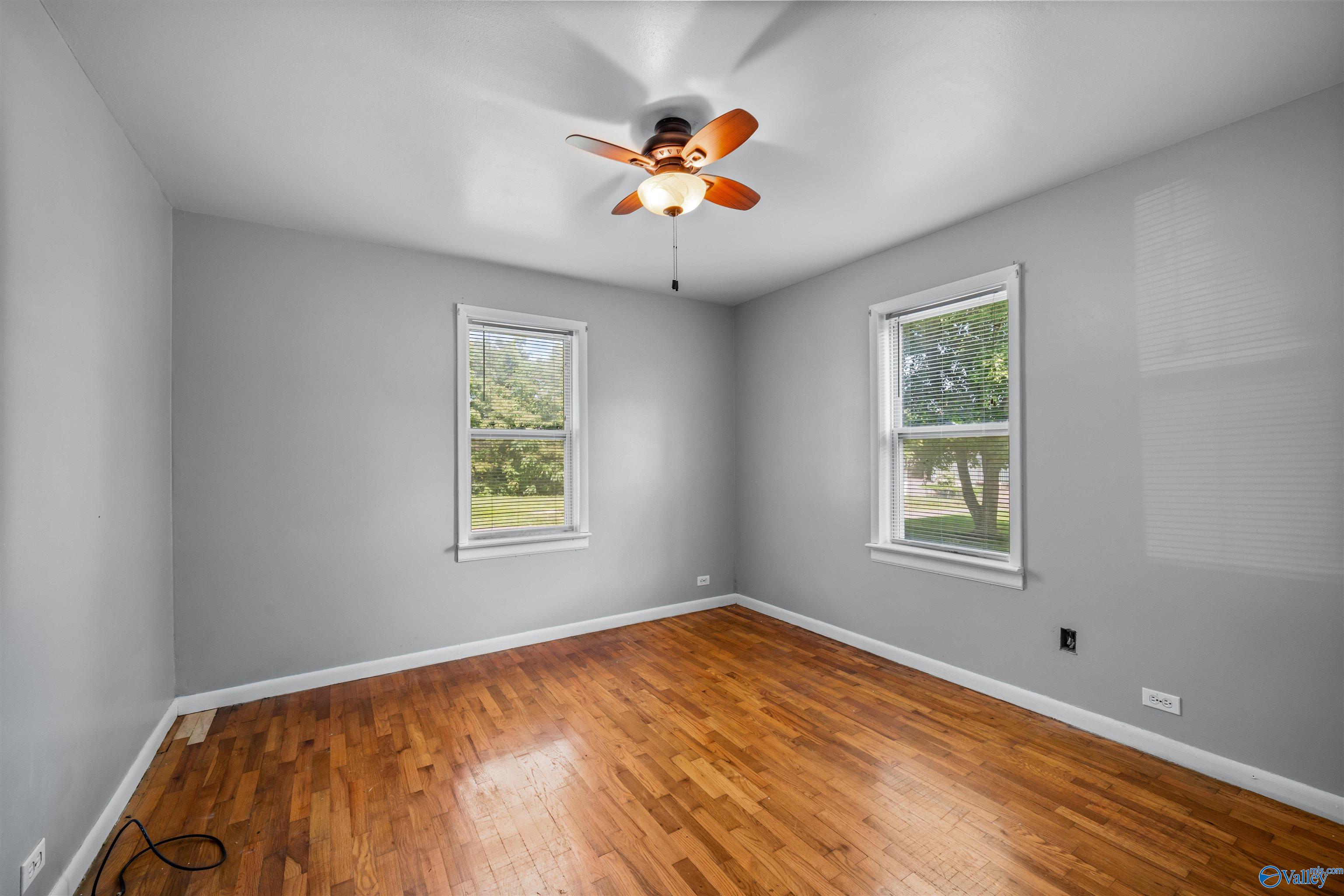 305 Sanders Avenue SE