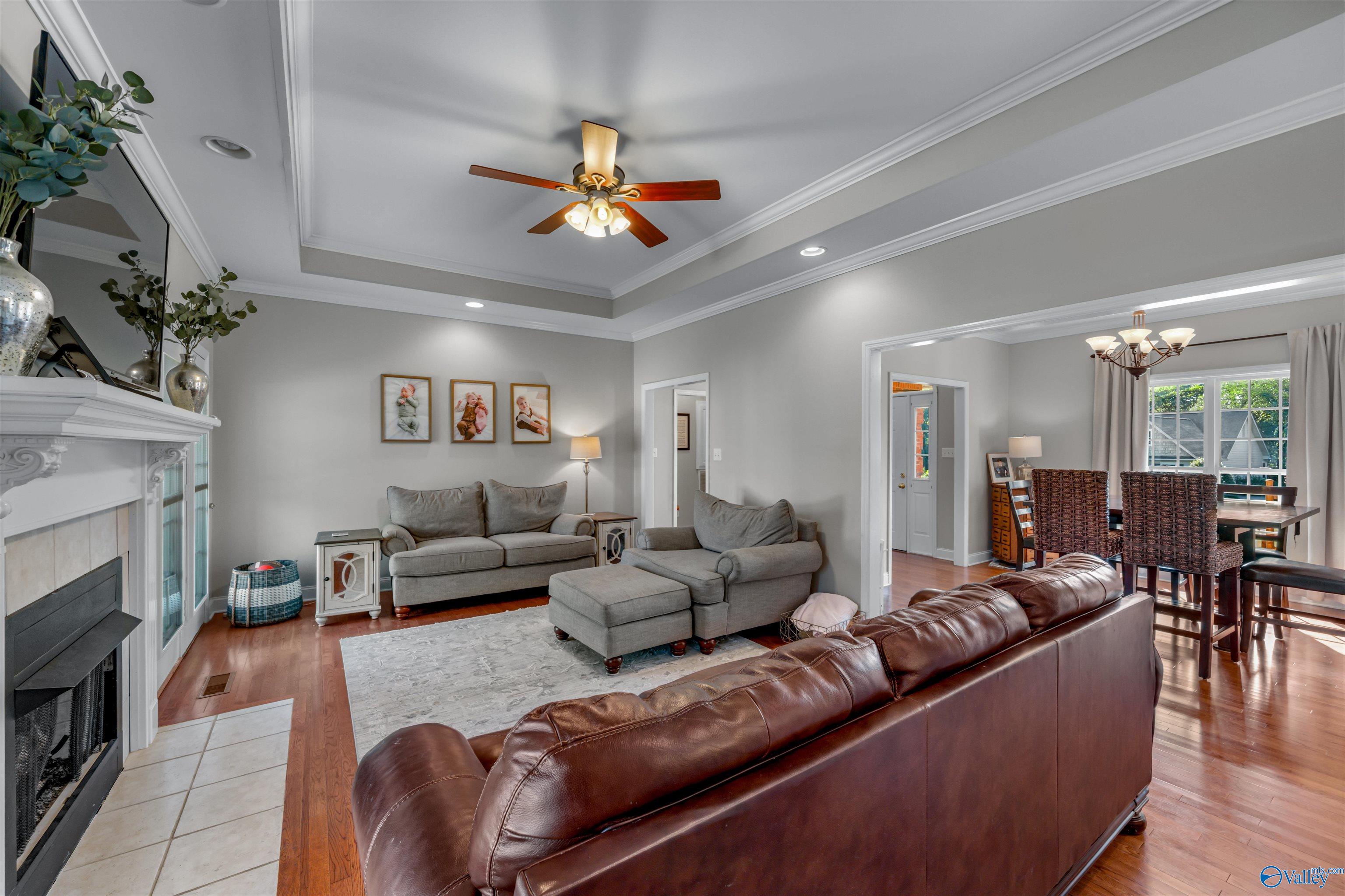 2507 Valley Circle