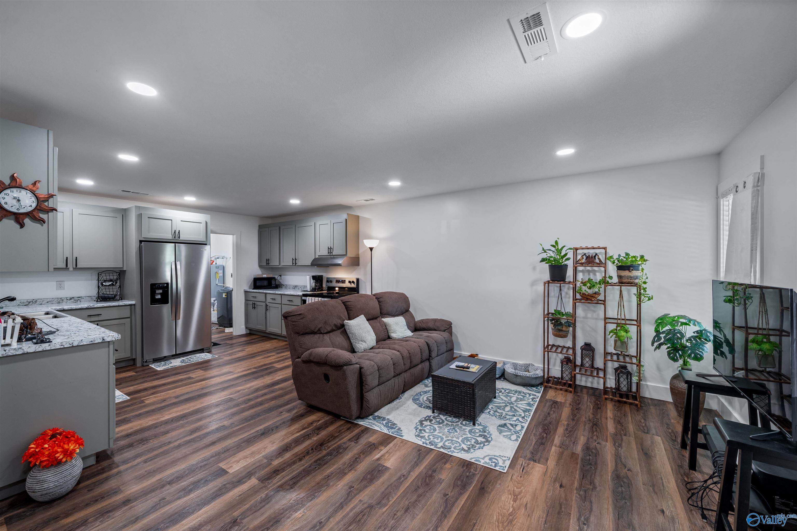 183 County Road 677
