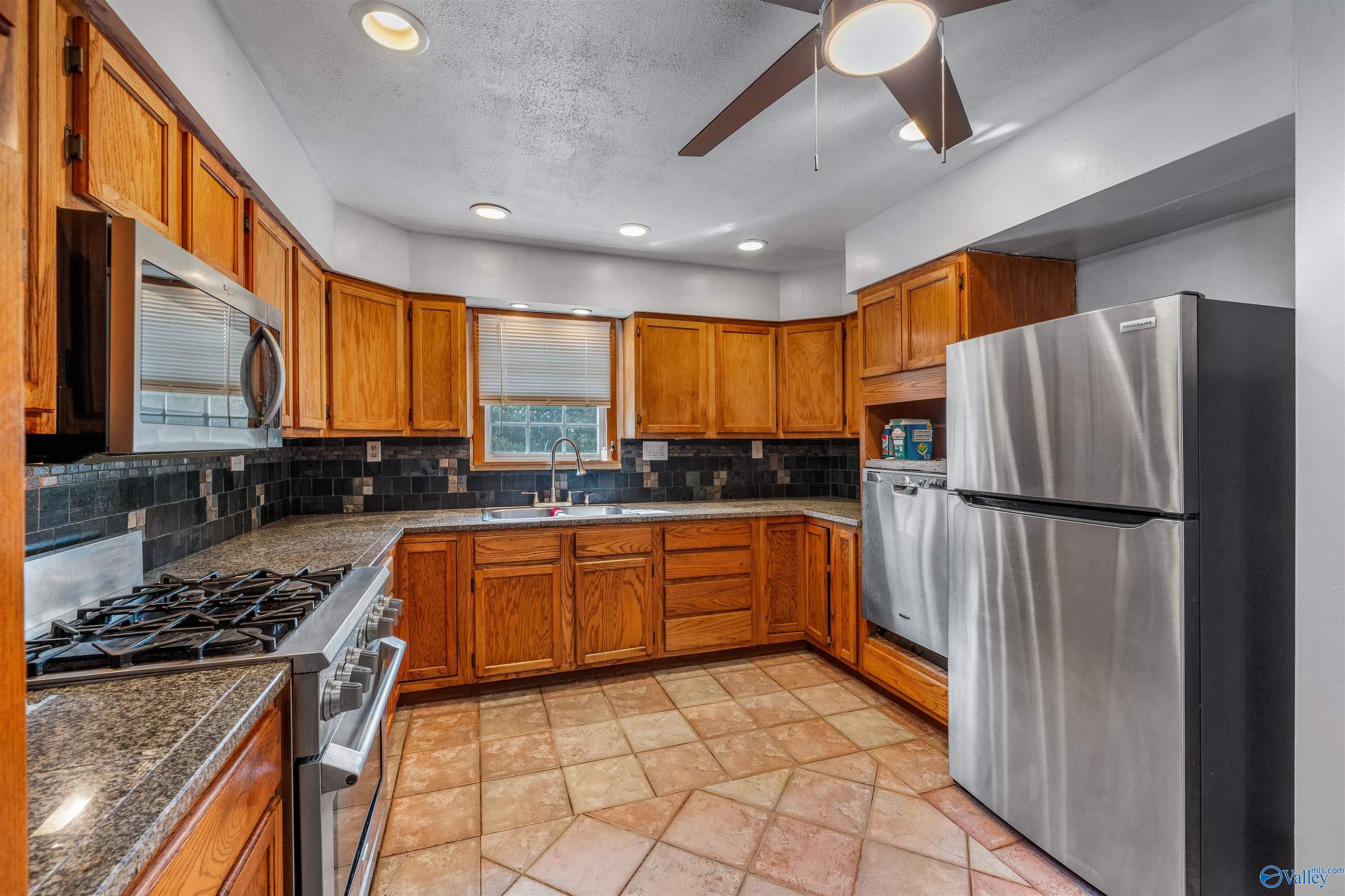 2020 Pleasant View Road