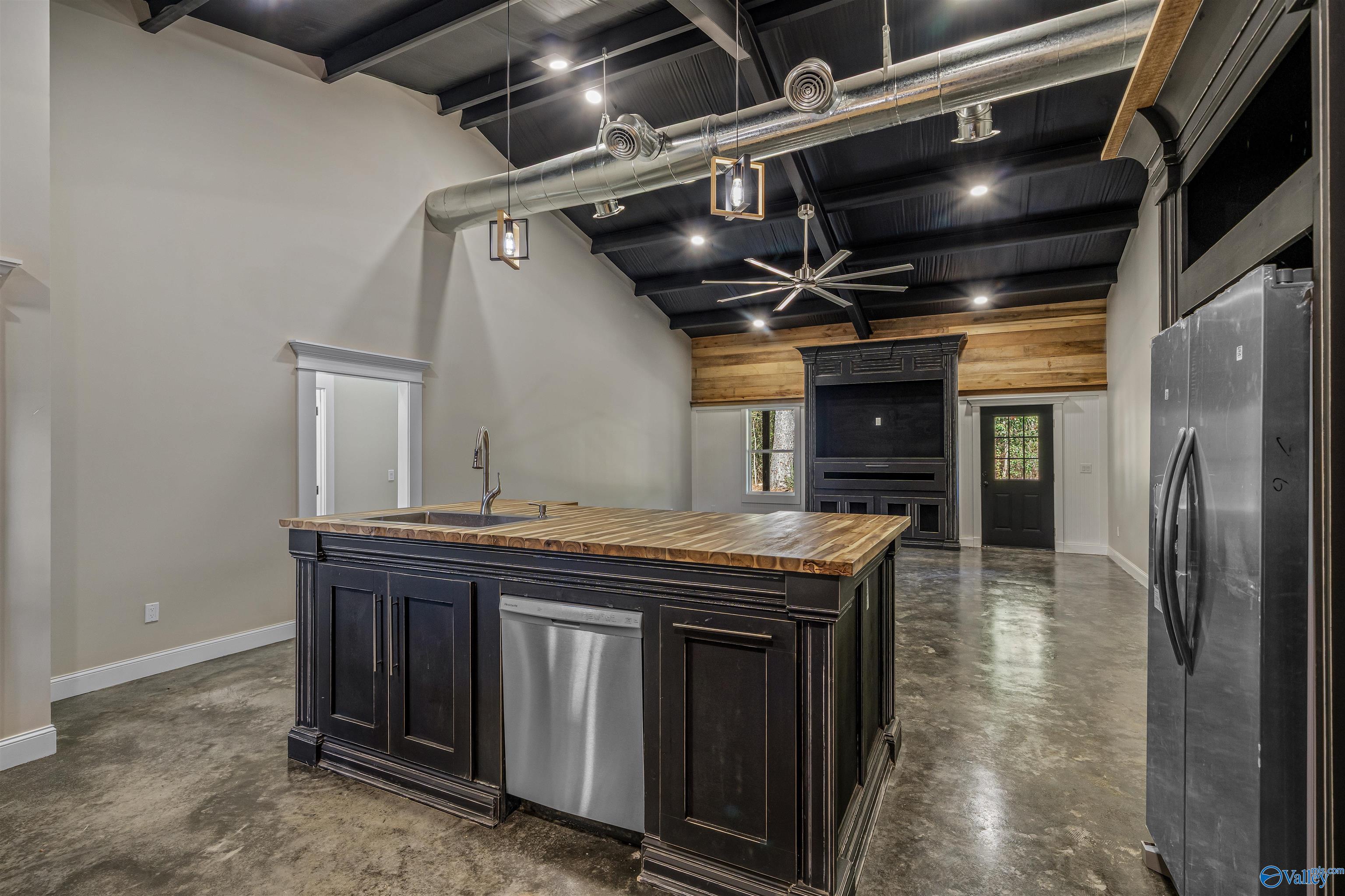 720 County Road 514