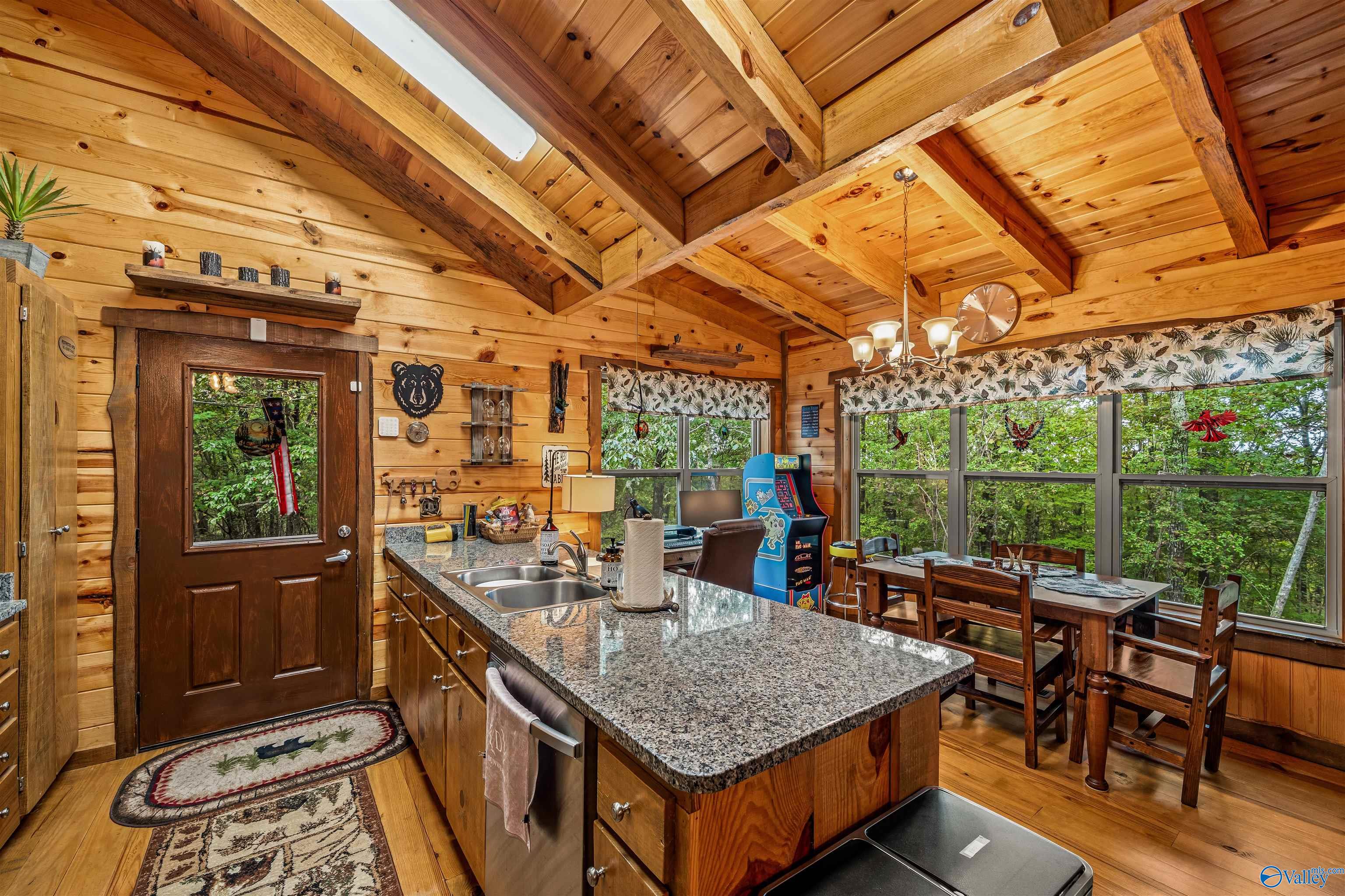 1600 County Road 103