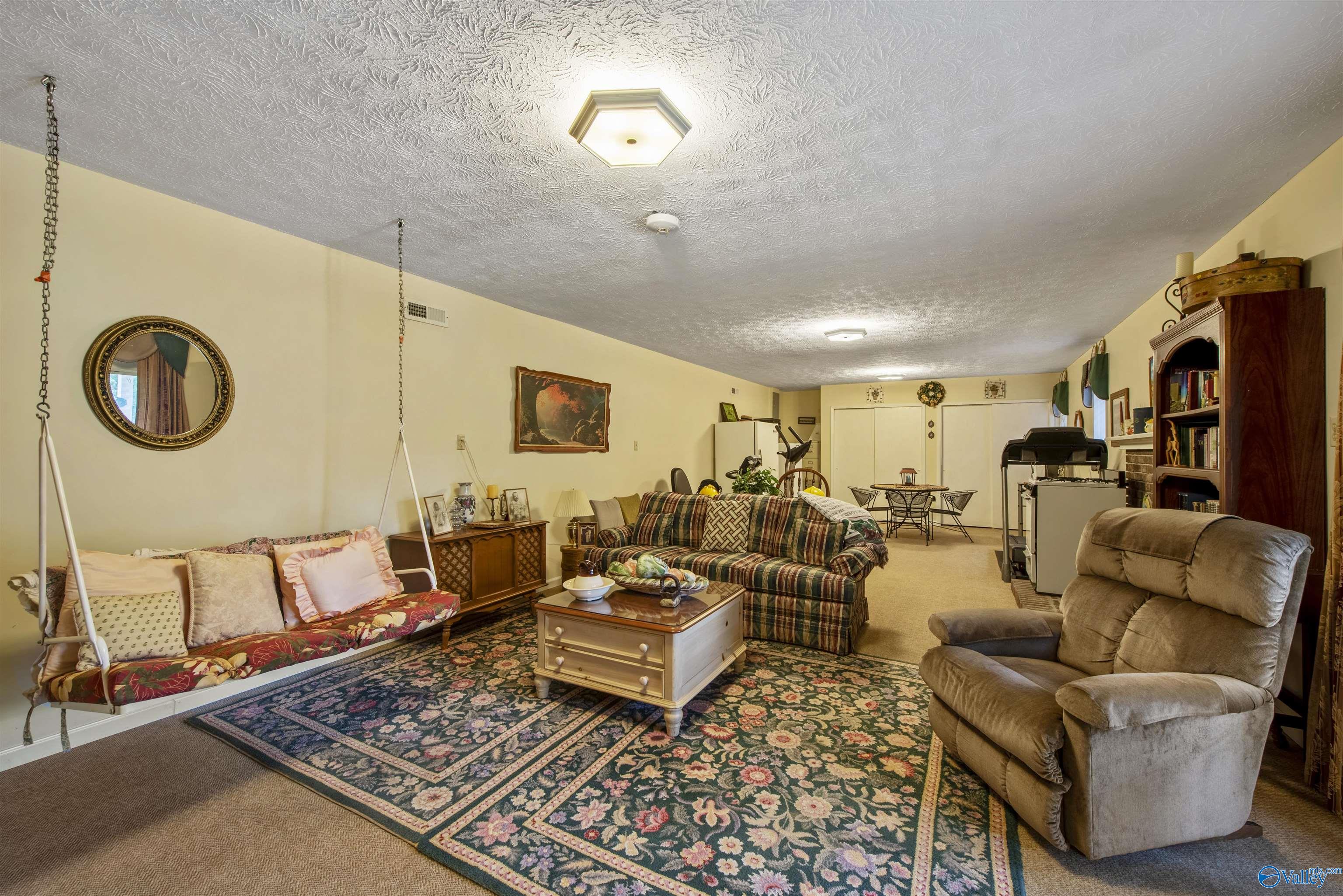 200 County Road 750