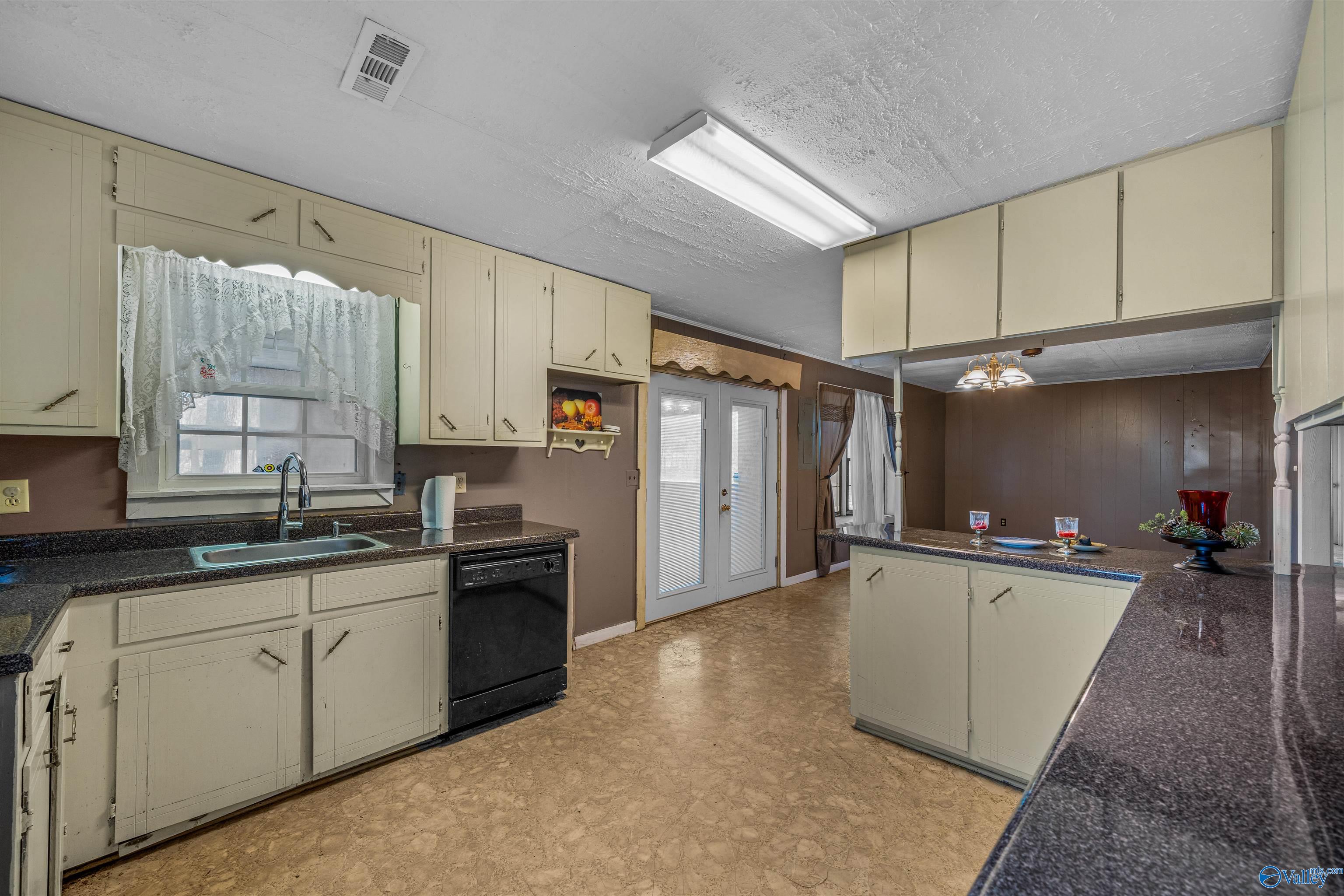 1115 County Road 358