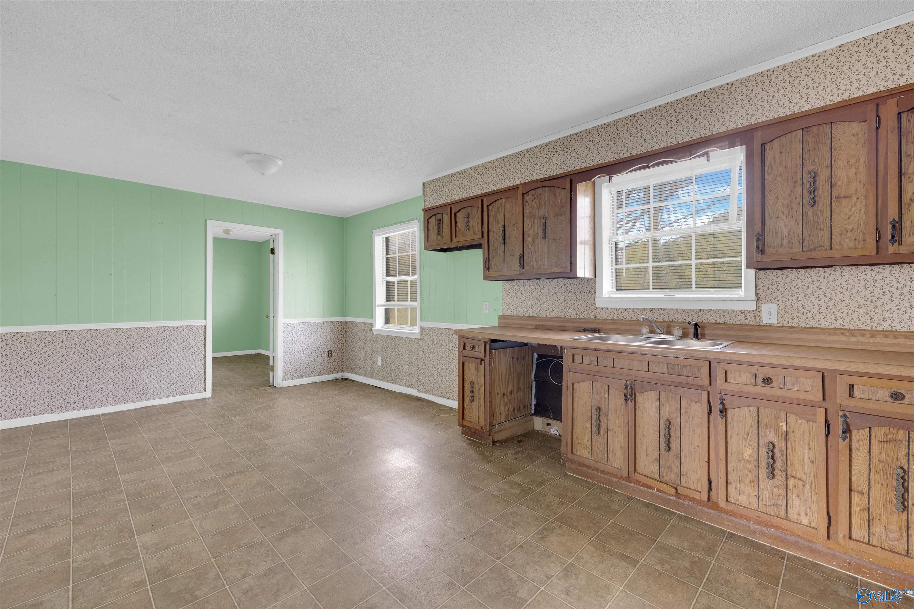 372 Poole Circle