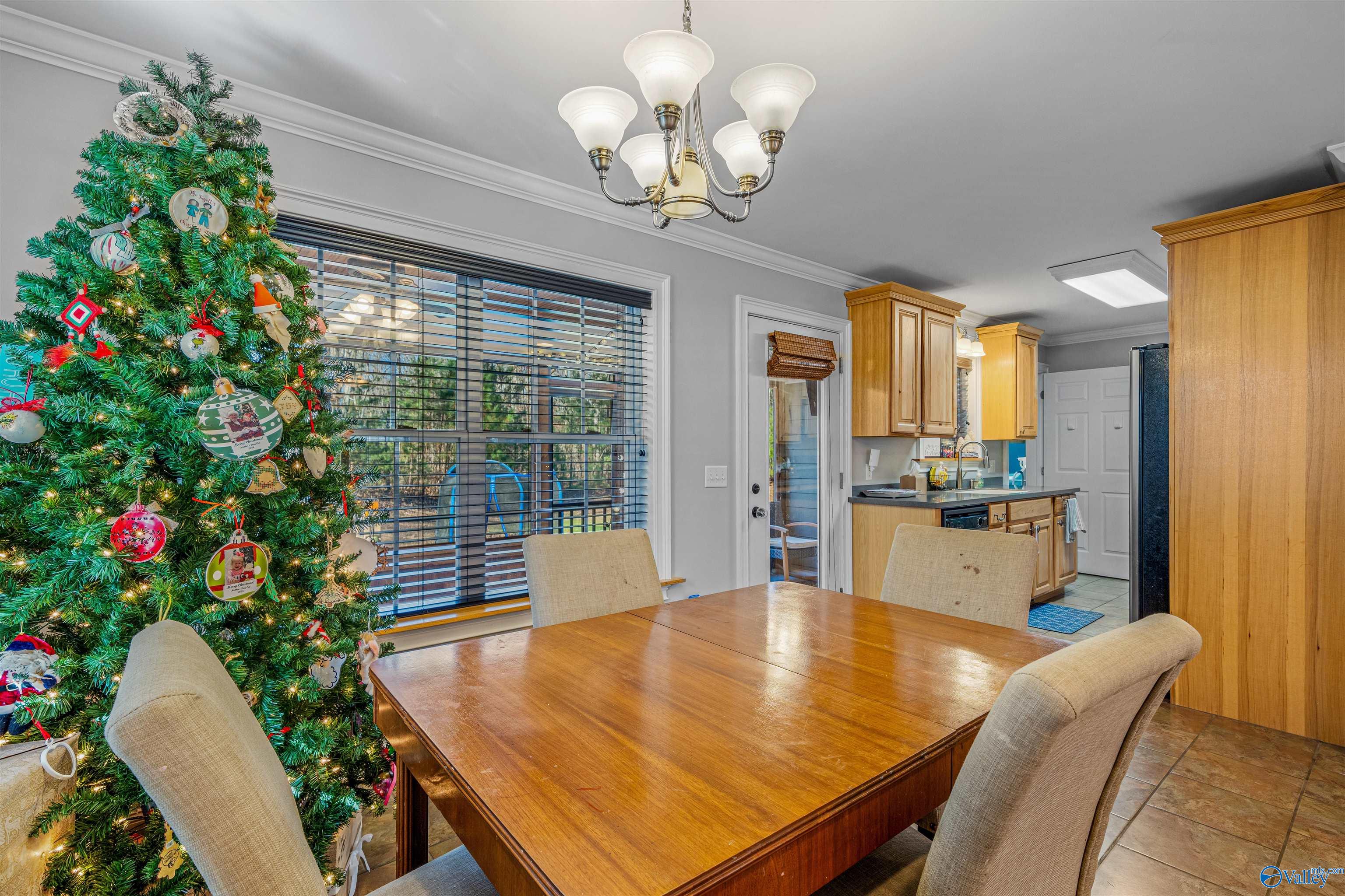622 Lookout Terrace E