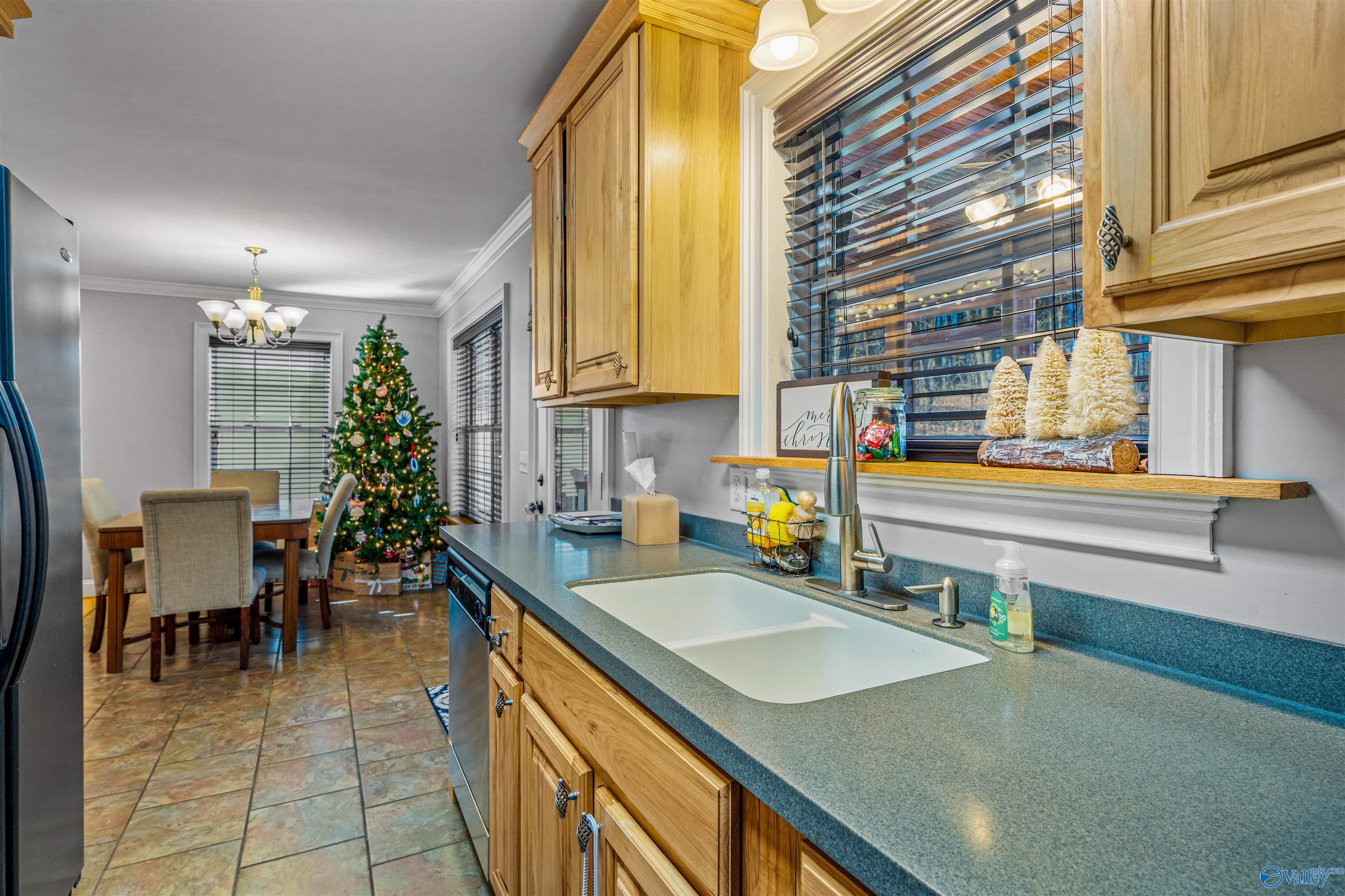 622 Lookout Terrace E