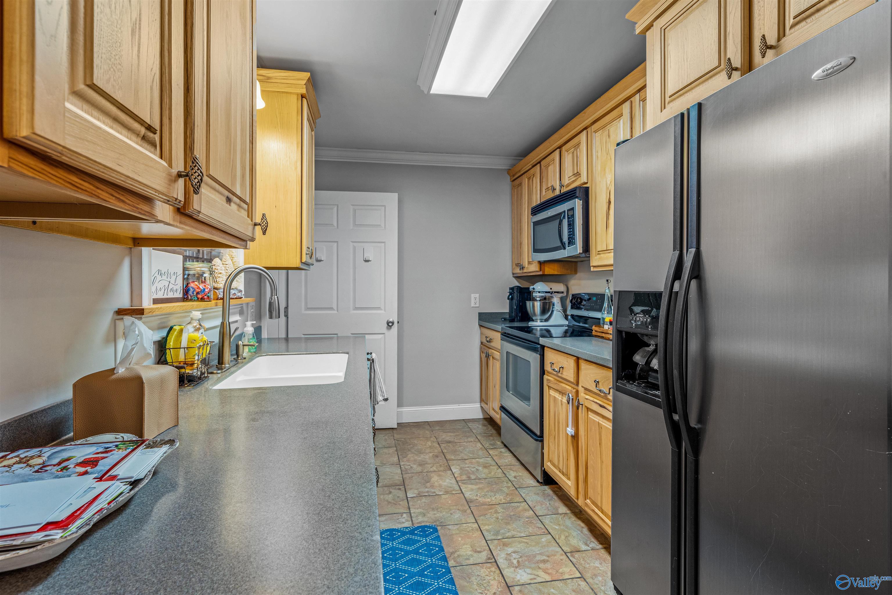 622 Lookout Terrace E
