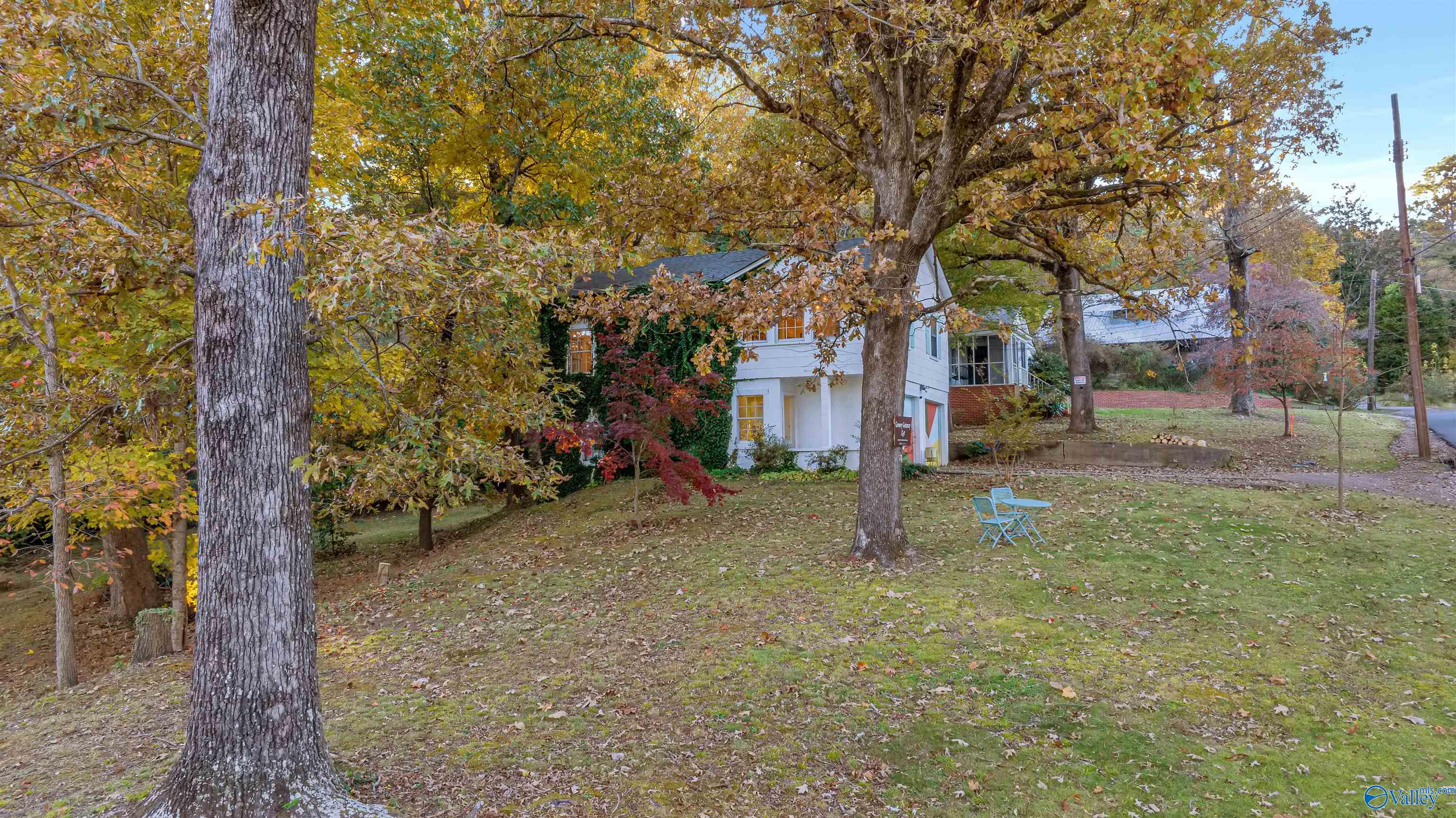 306 5th Street SW
