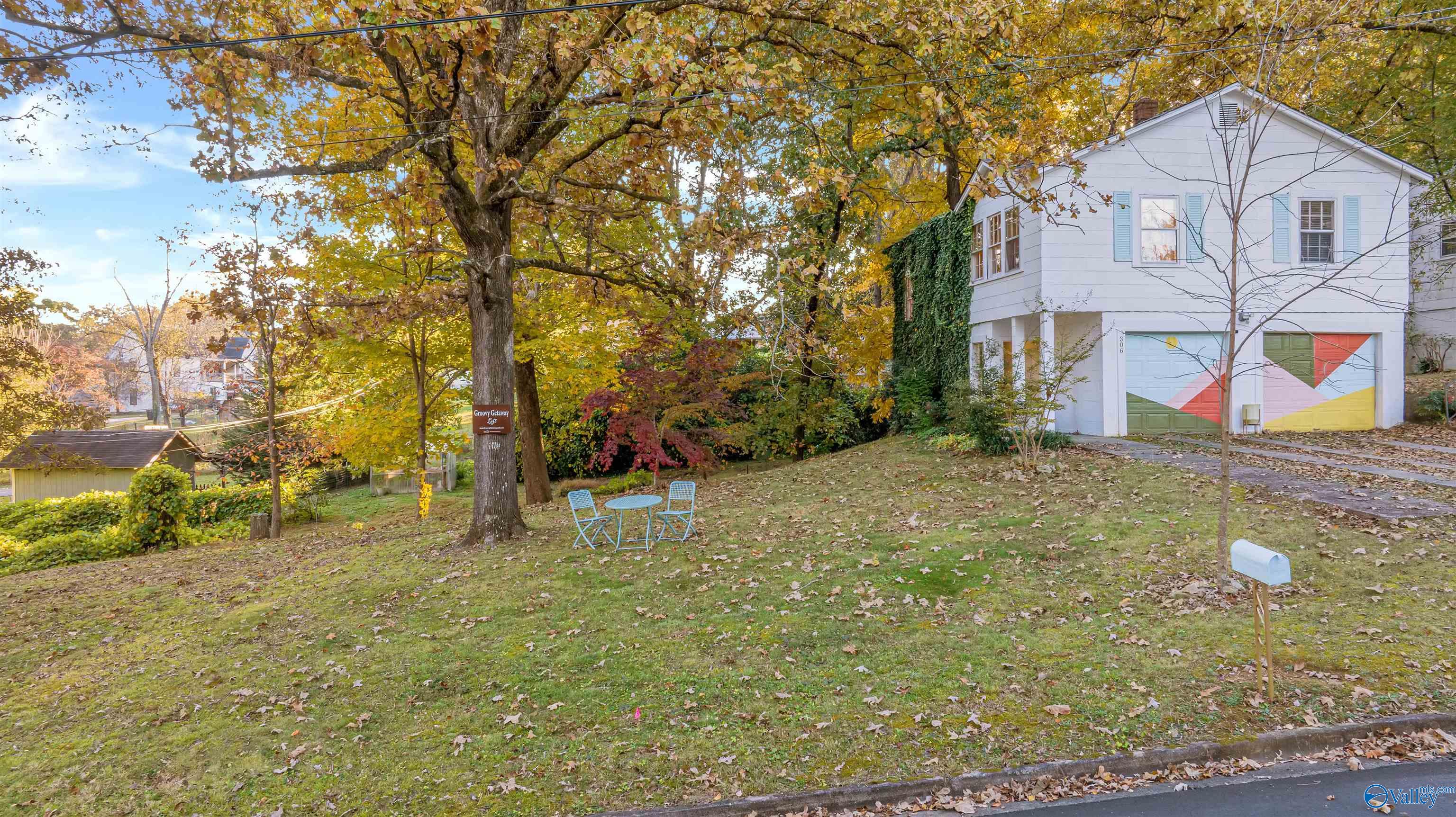 306 5th Street SW