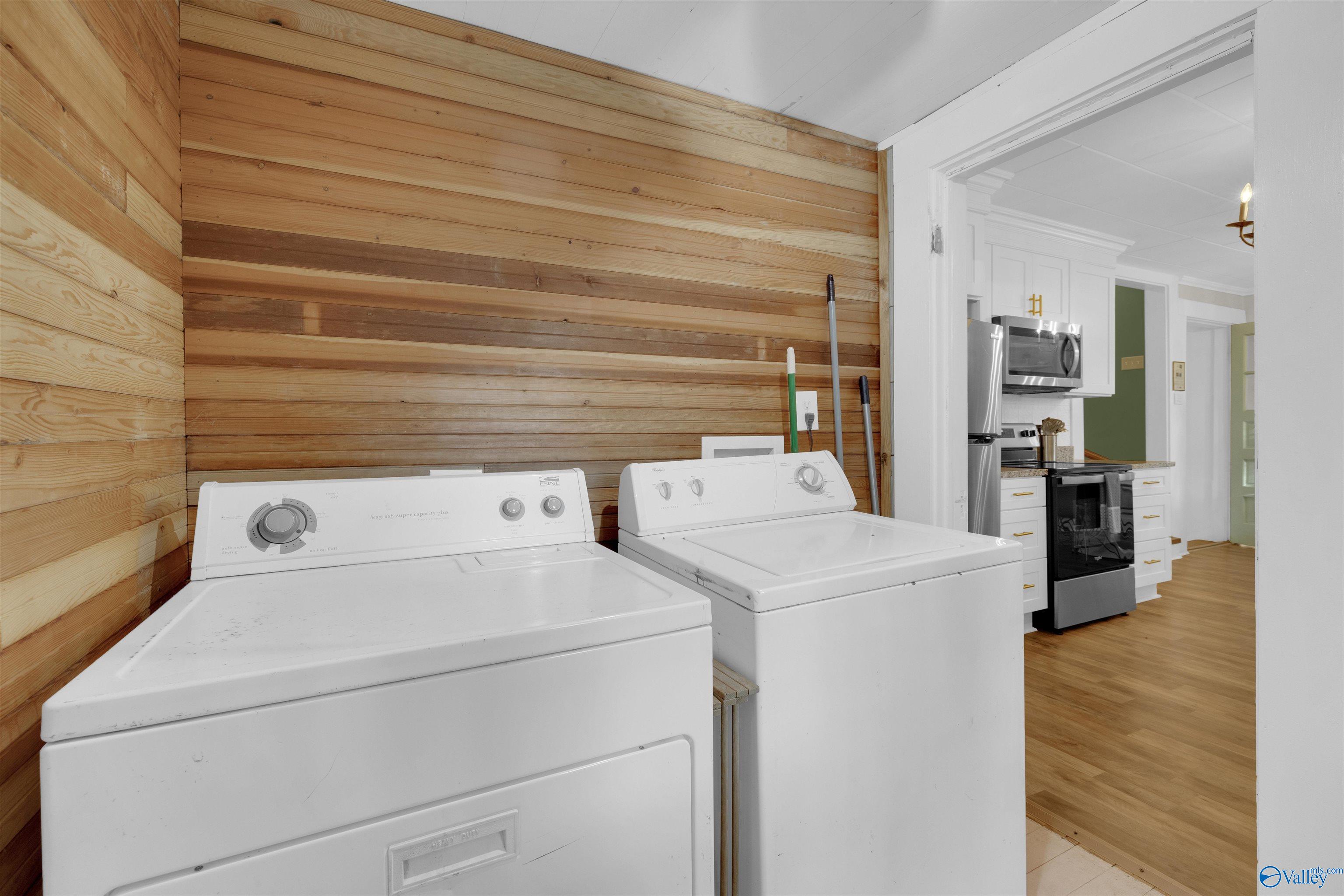 306 5th Street SW