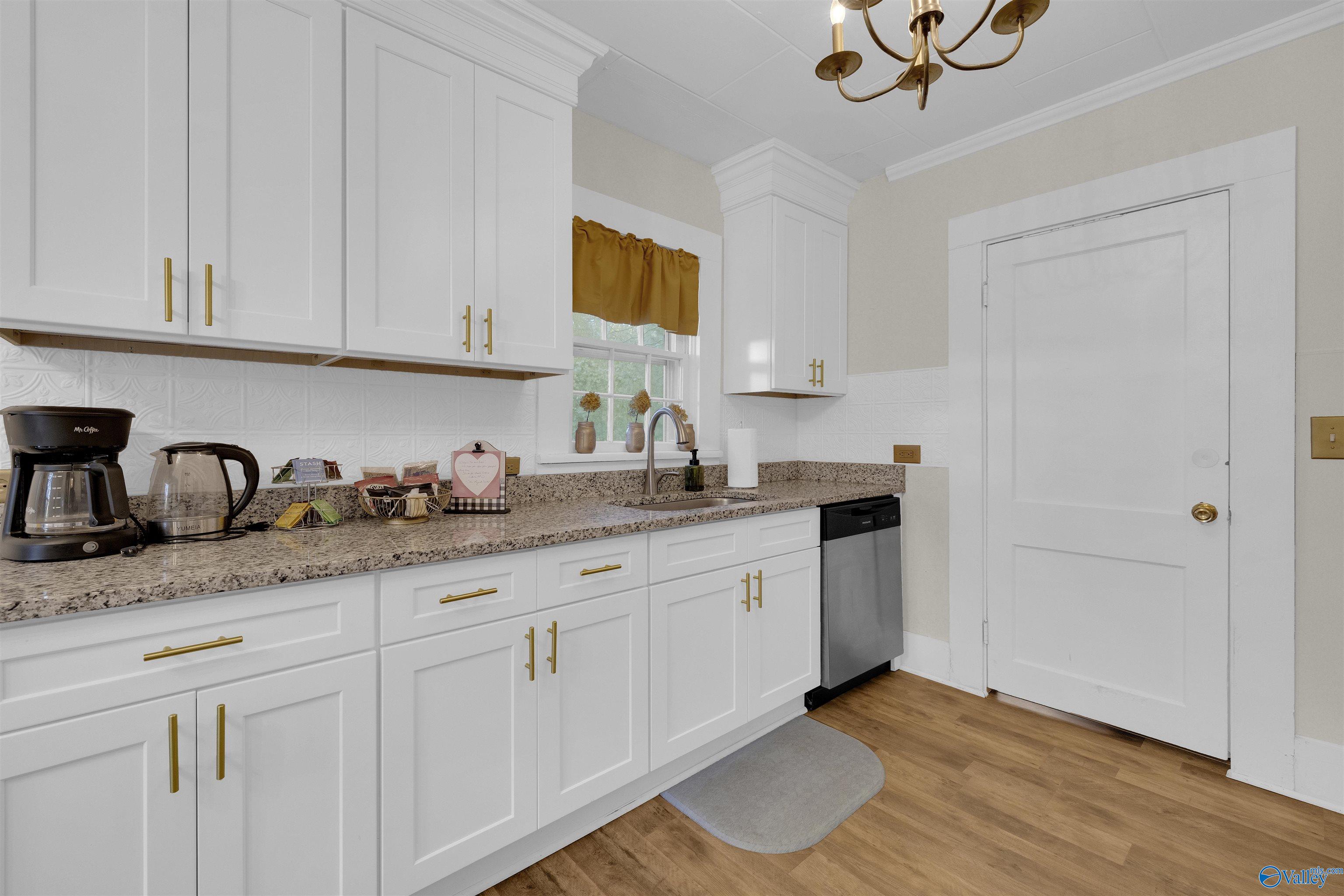 306 5th Street SW