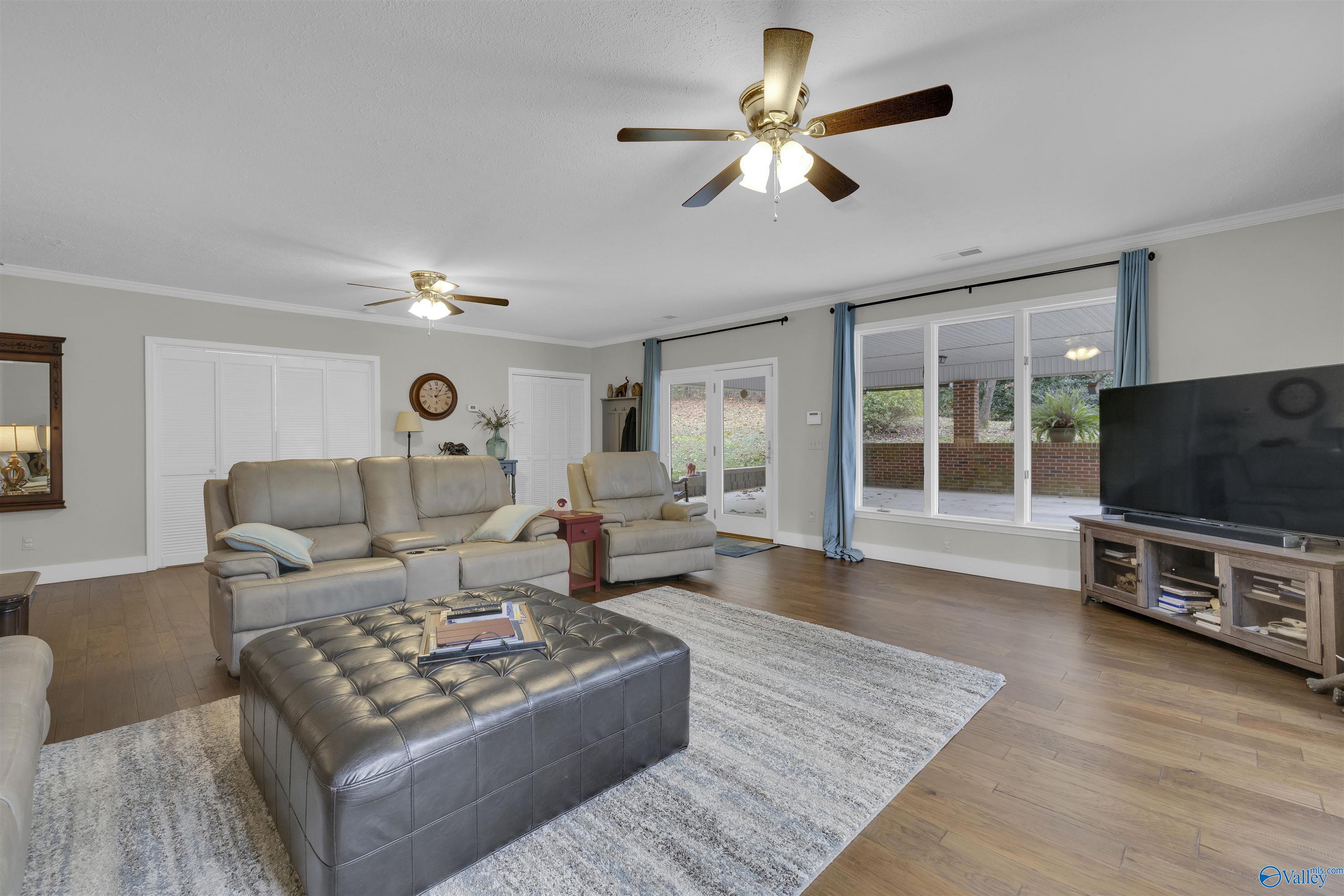 6704 Quail Hollow Drive