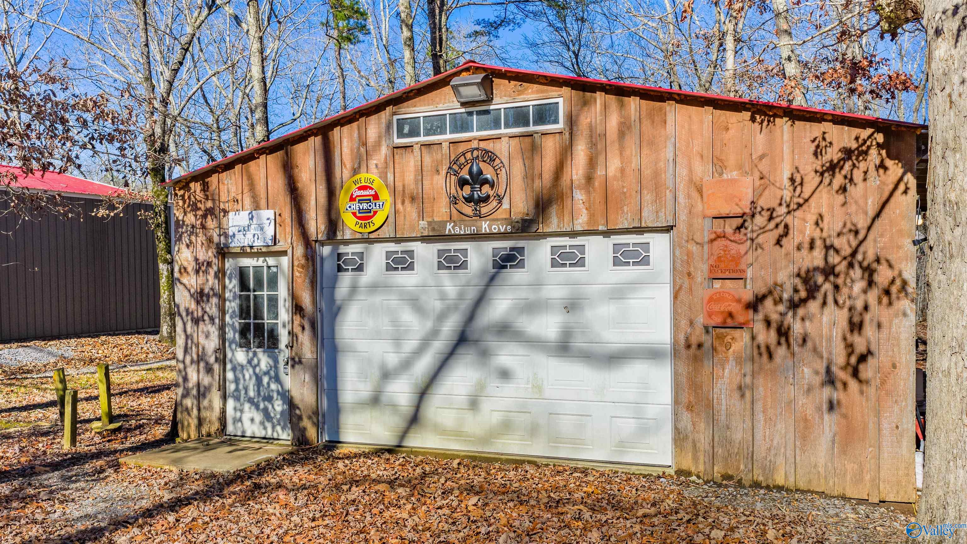 396 Road 9081