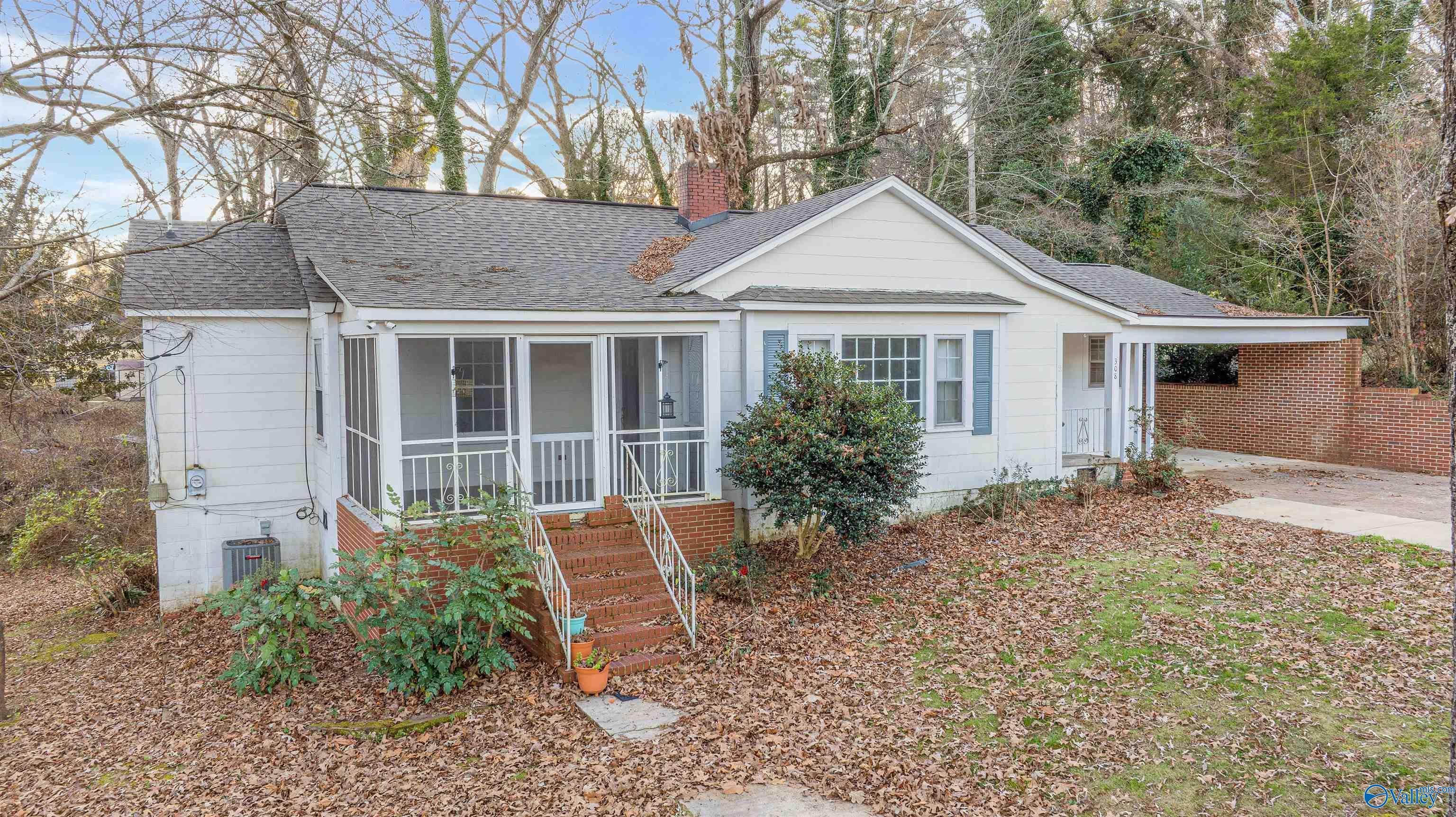 308 5th Street SW