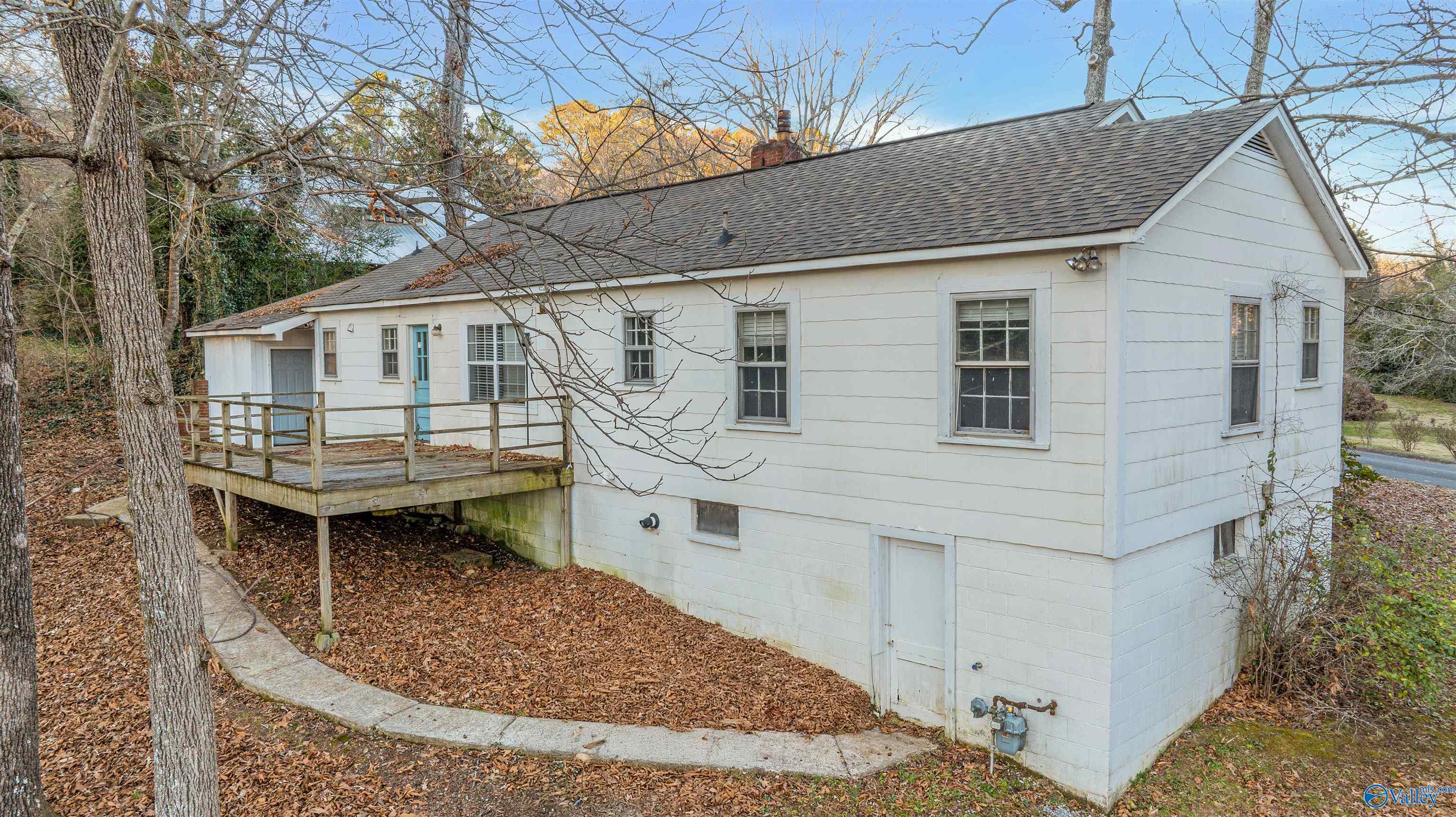 308 5th Street SW