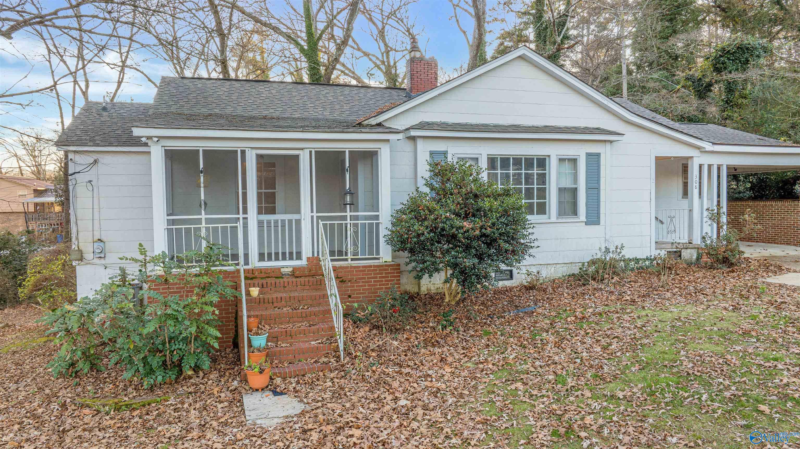 308 5th Street SW