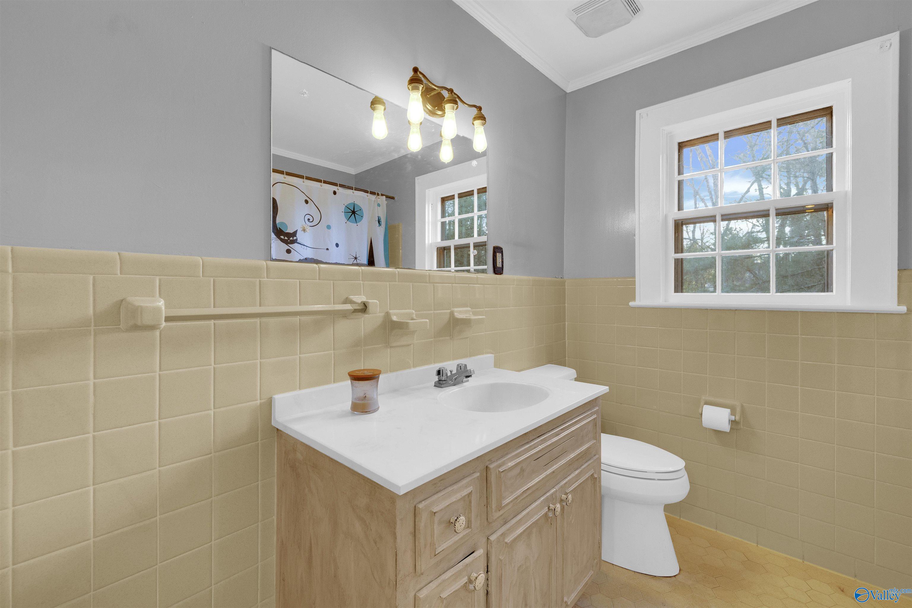 308 5th Street SW