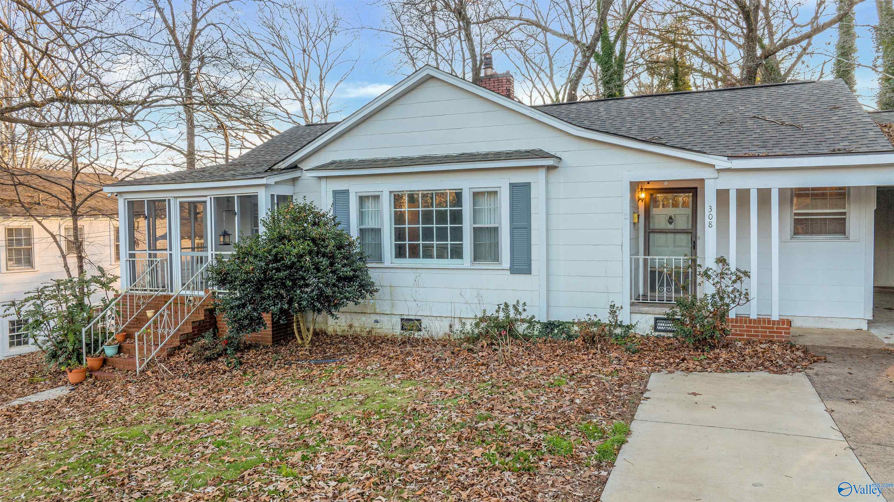 308 5th Street SW