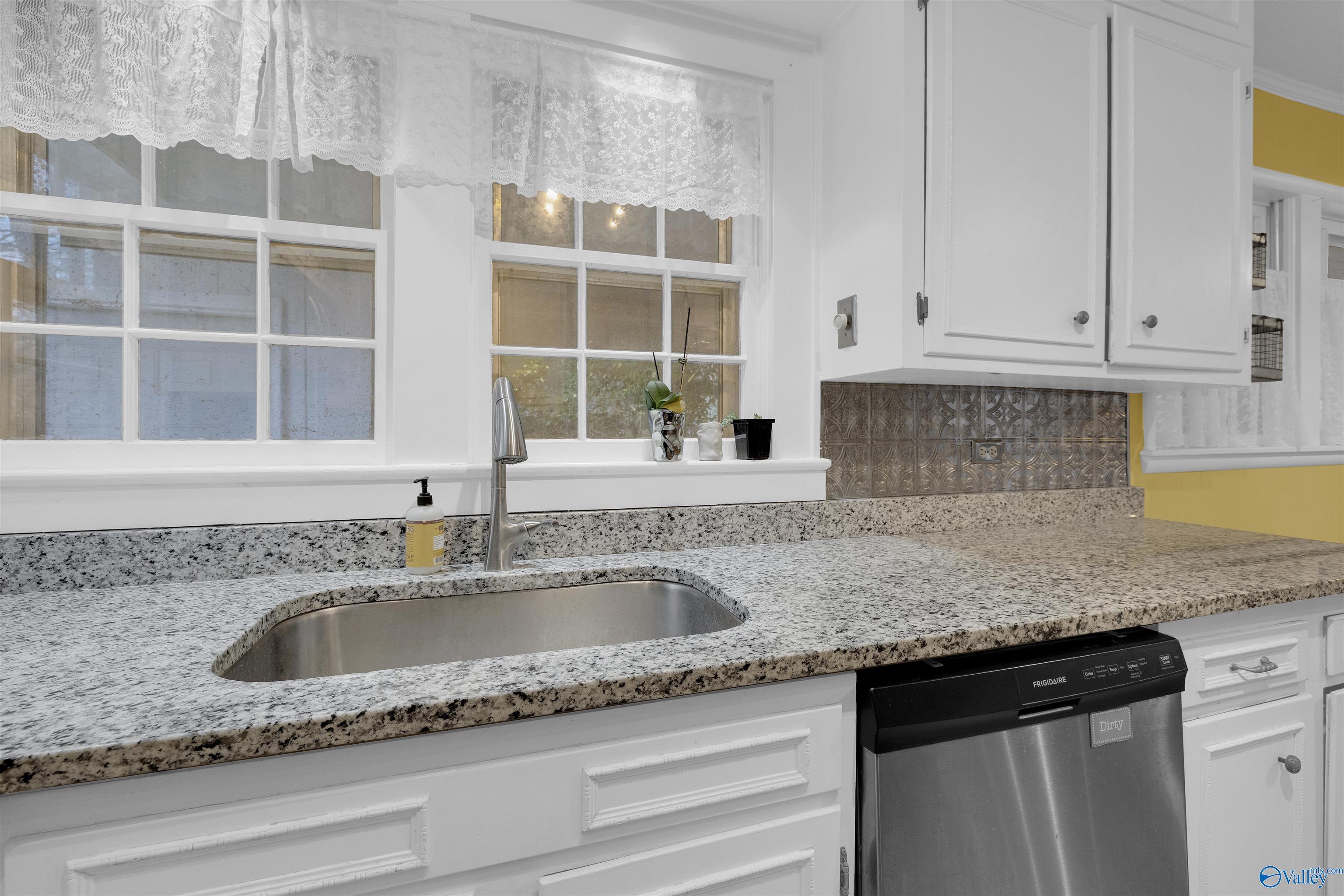 308 5th Street SW