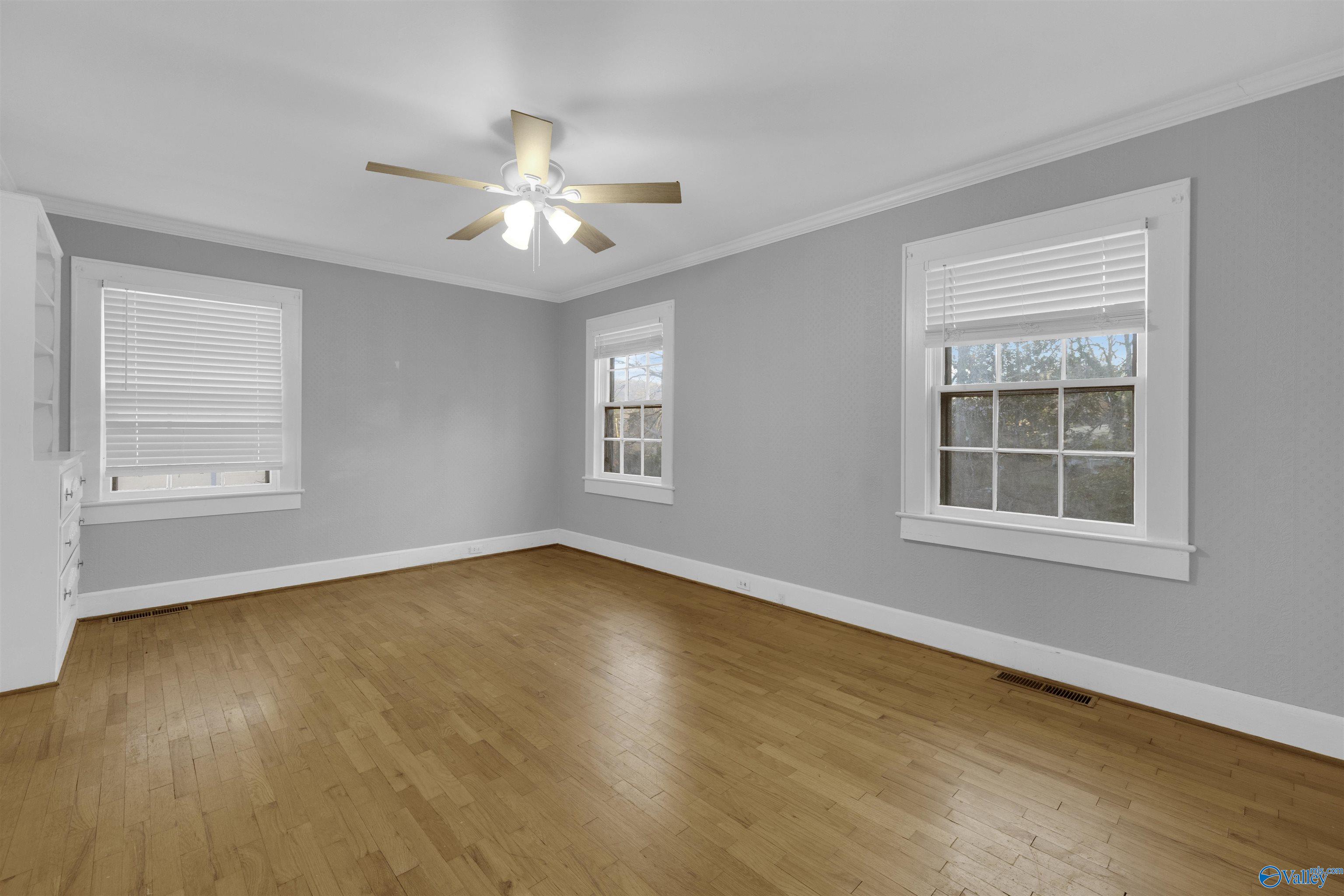 308 5th Street SW