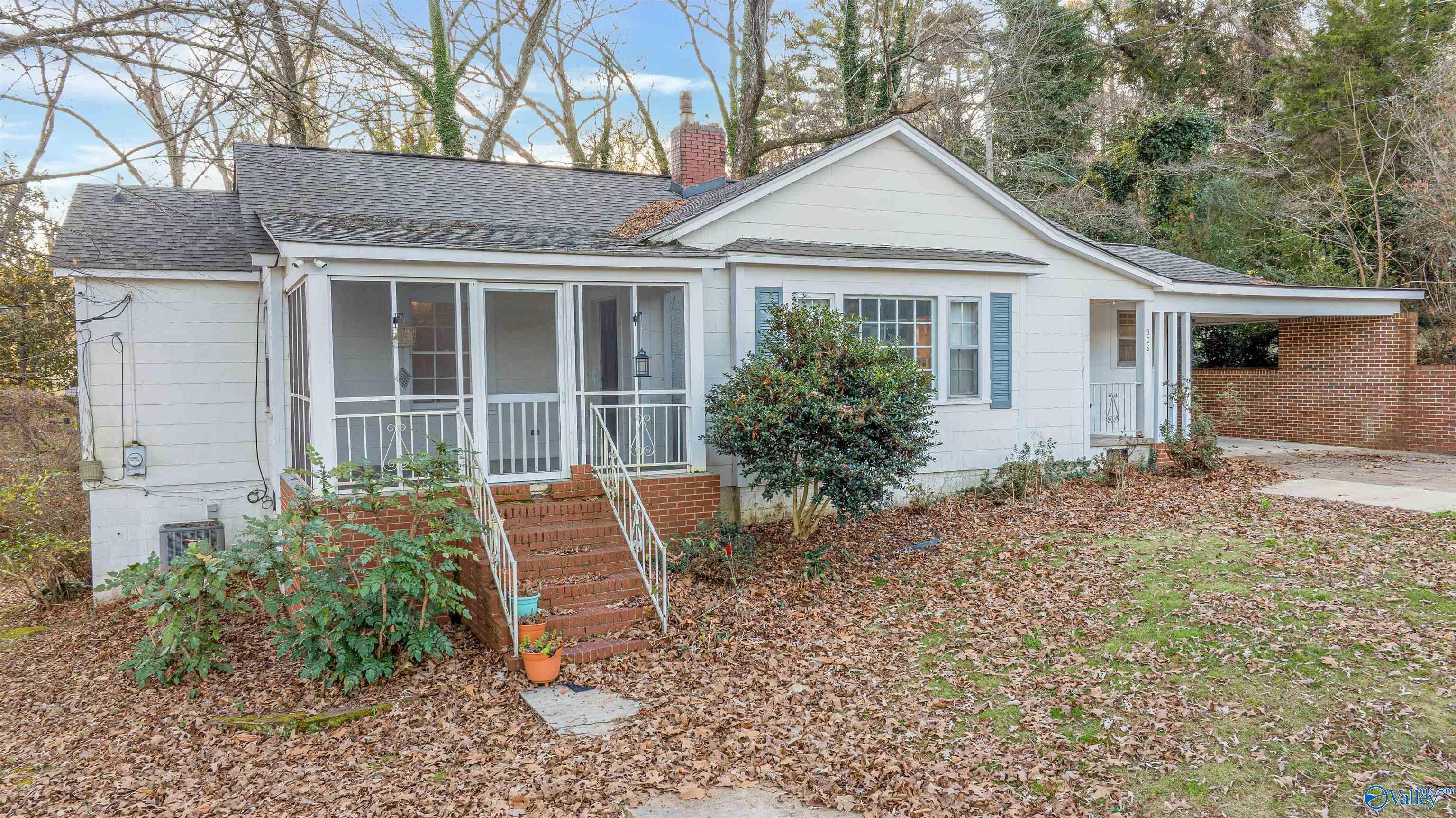308 5th Street SW