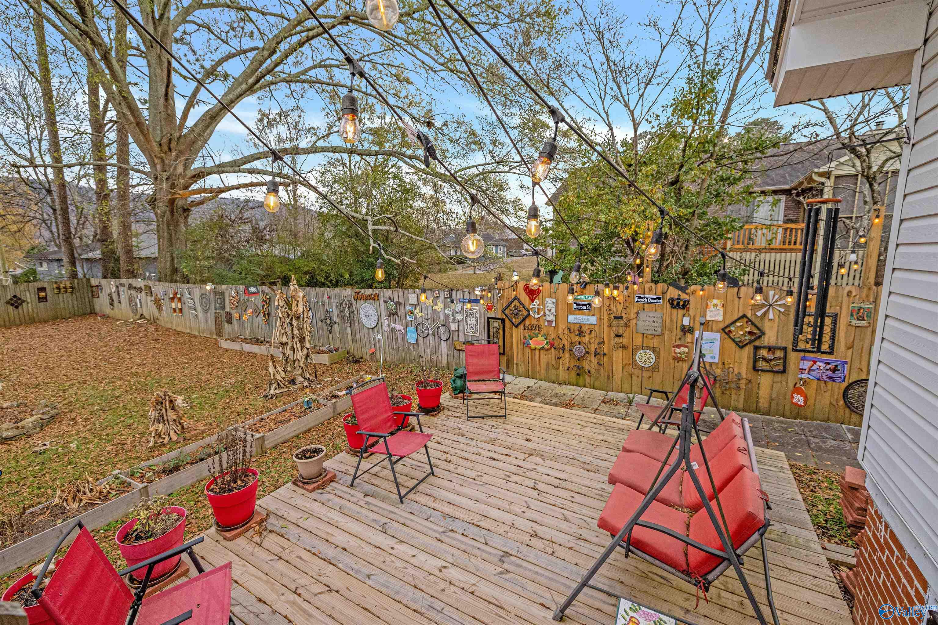 605 NW Forest Avenue NW
