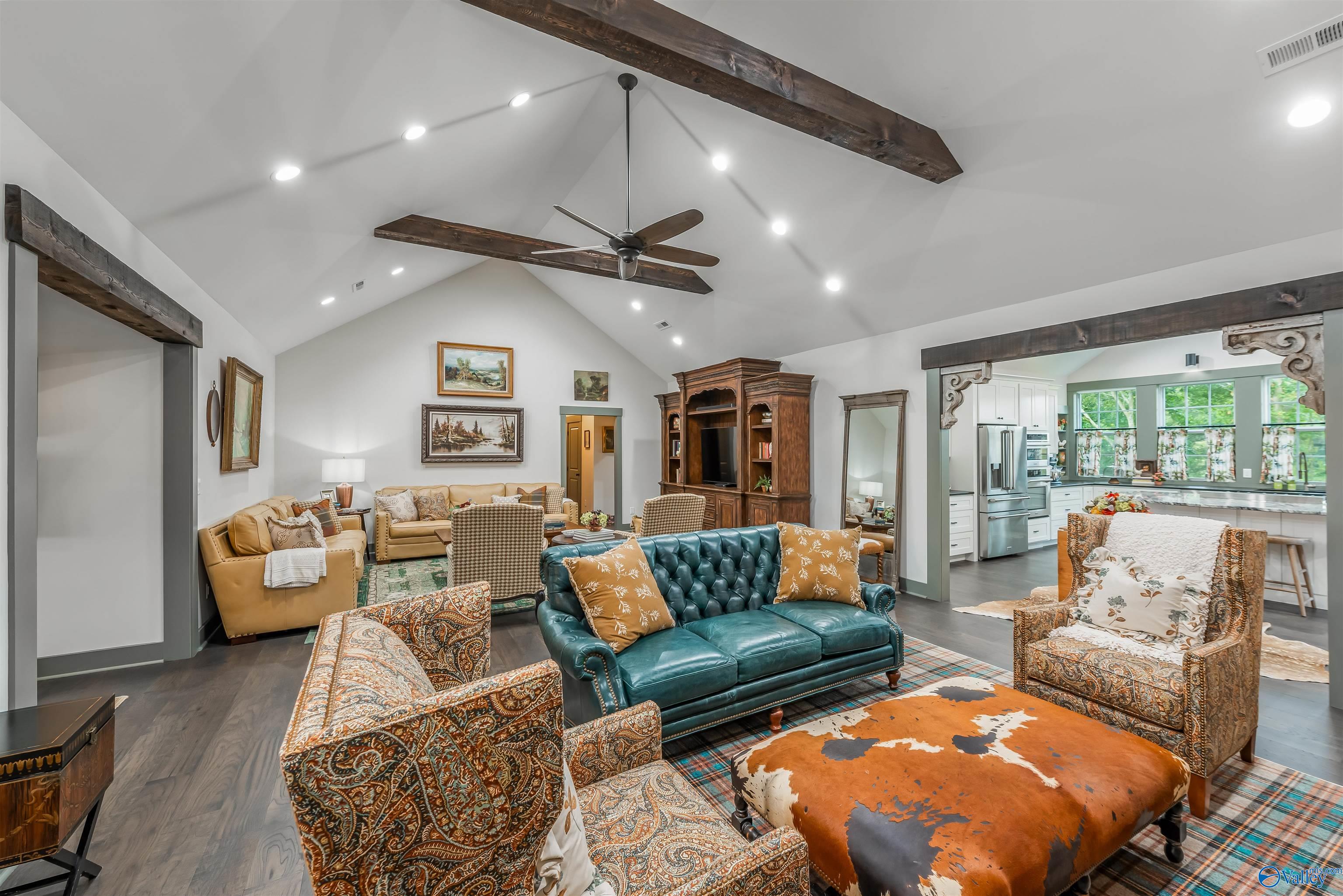 11 Ivy Lane