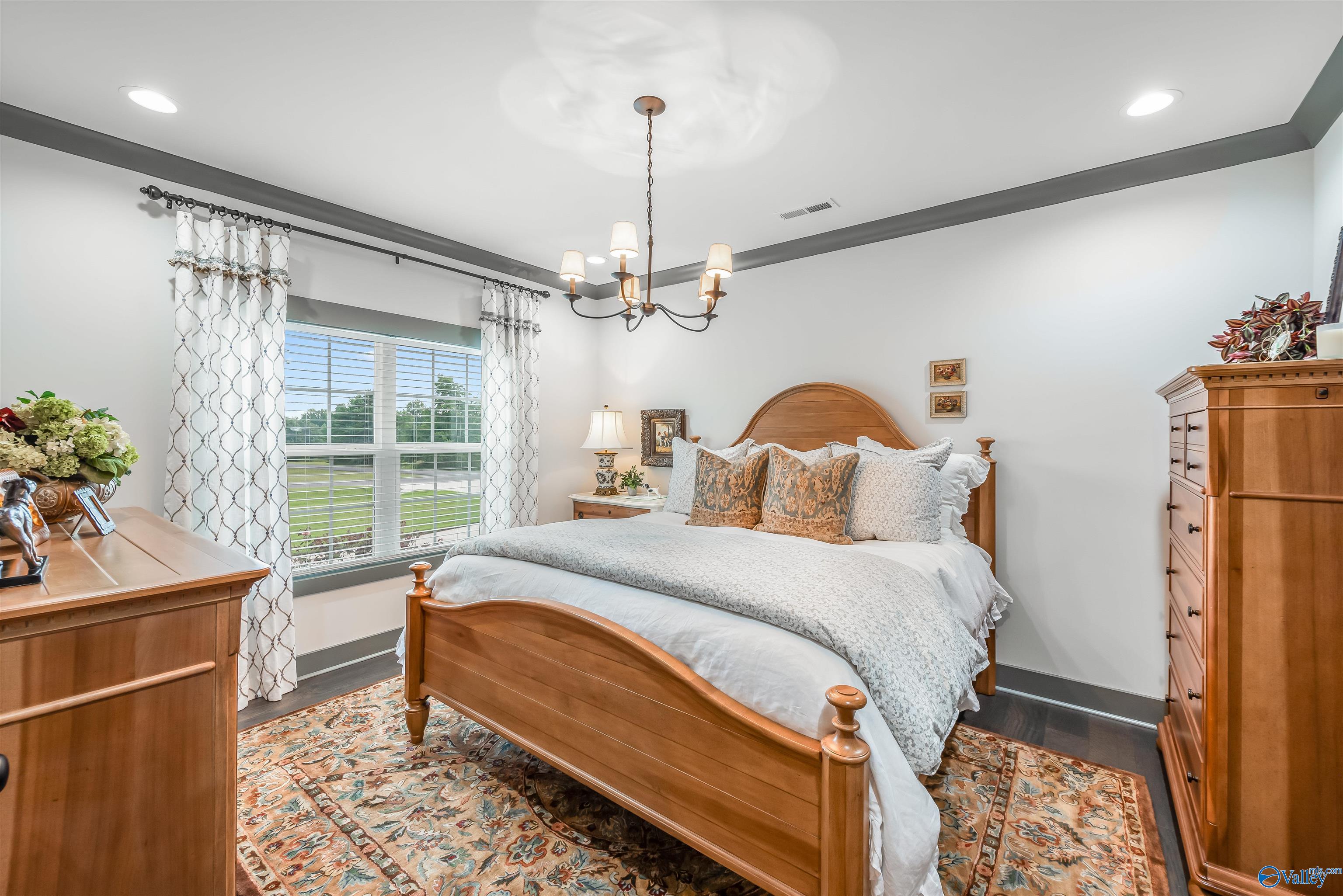 11 Ivy Lane