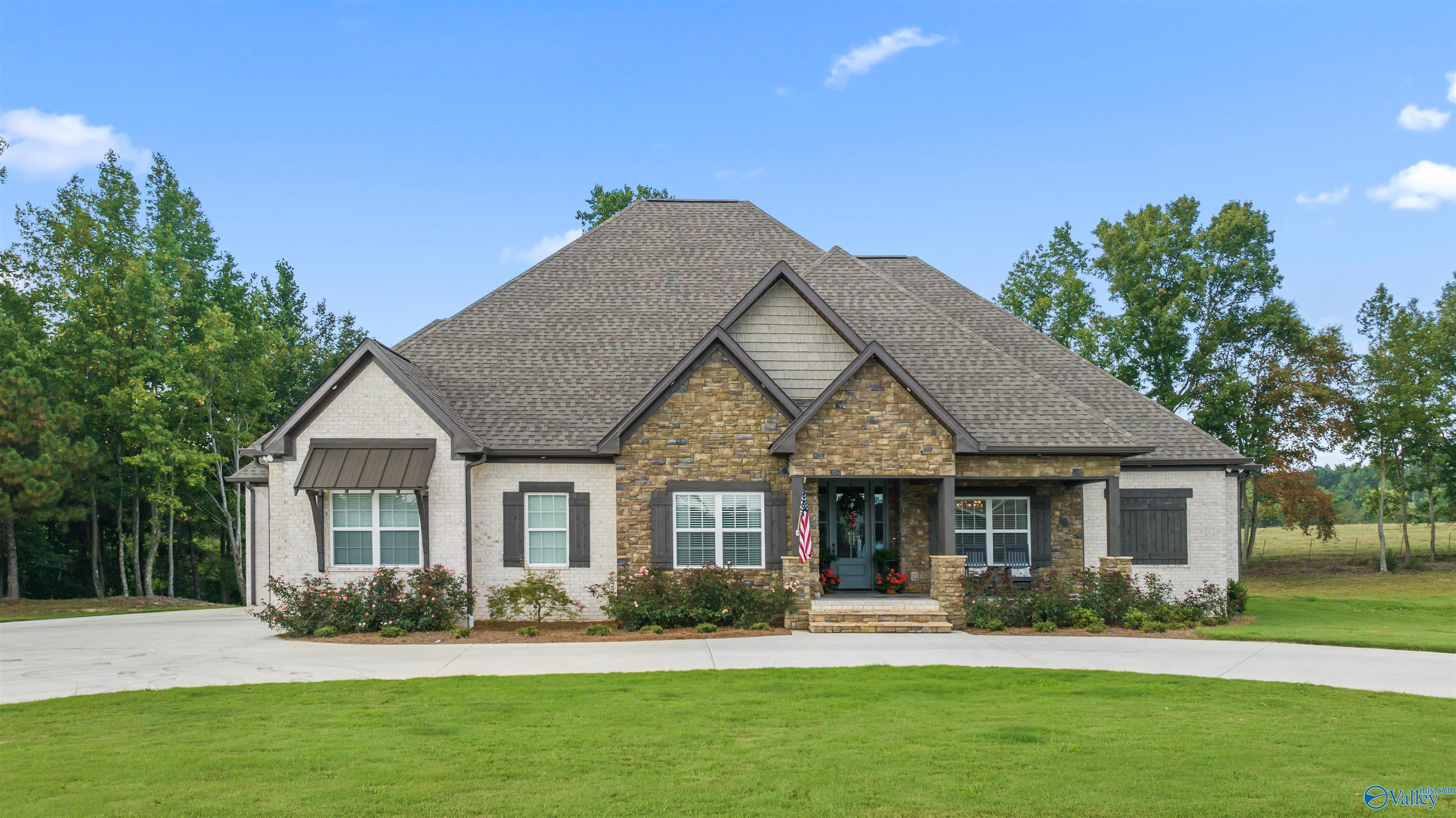 11 Ivy Lane