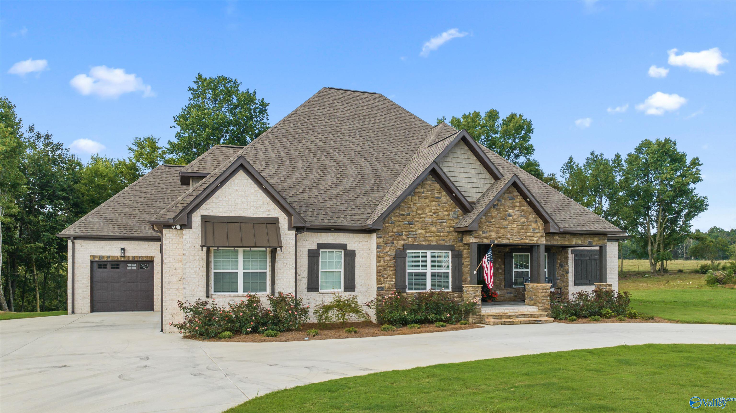 11 Ivy Lane